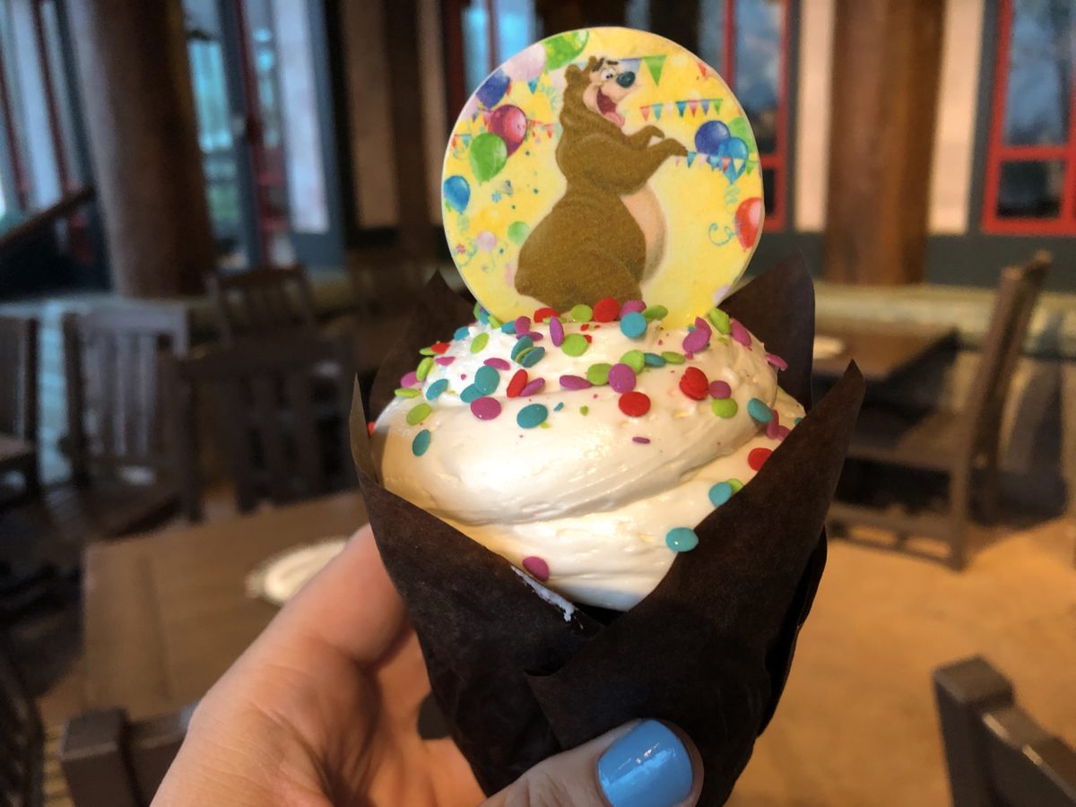 Humphrey the bear cupcake 