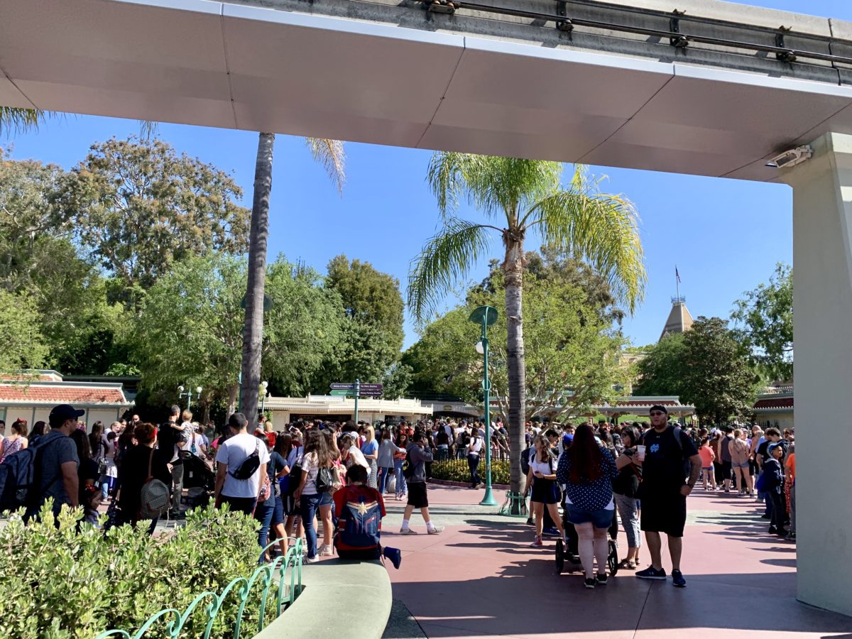 Disneyland Park Photo Report April 29 2019