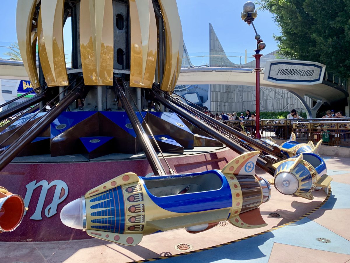 Disneyland Park Photo Report April 29 2019
