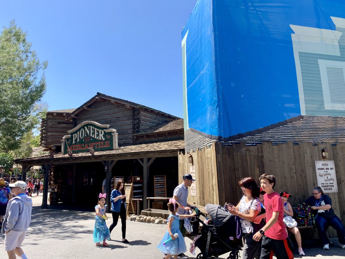 Disneyland Park Photo Report April 29 2019