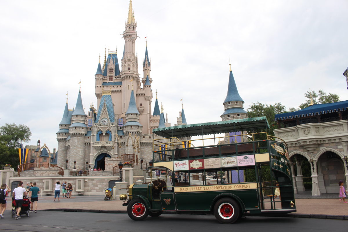 magic kingdom Cinderella Castle