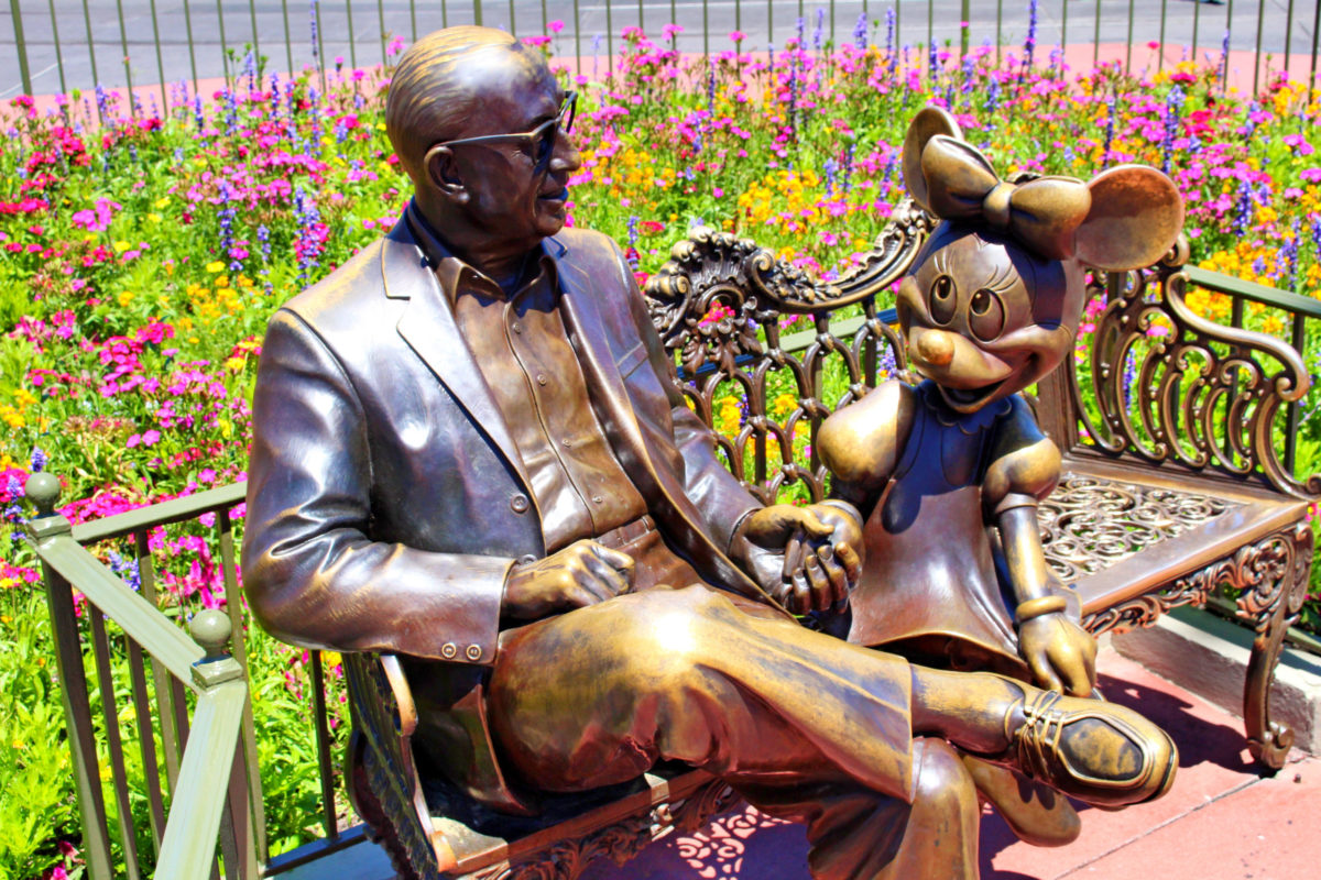 sharing the magic roy and Minnie springtime