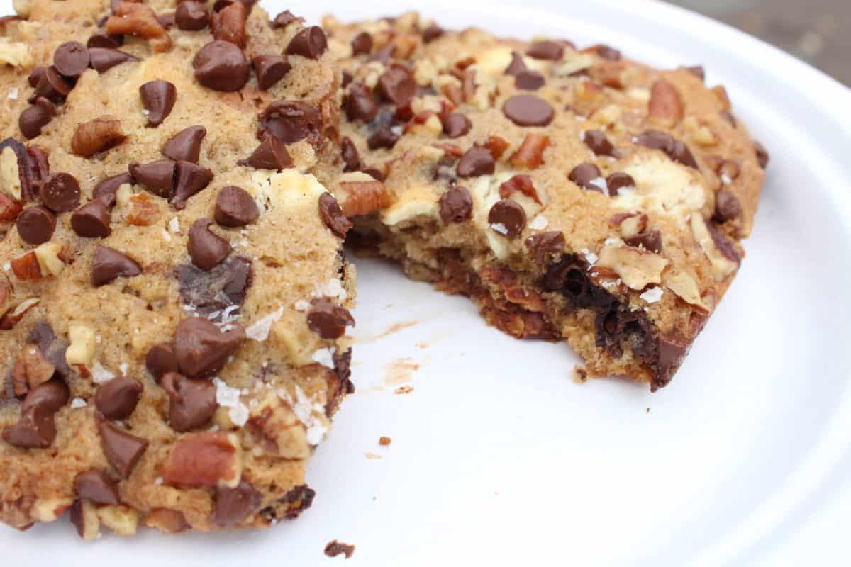 kringla kafe salted pecan triple chocolate chip cookie