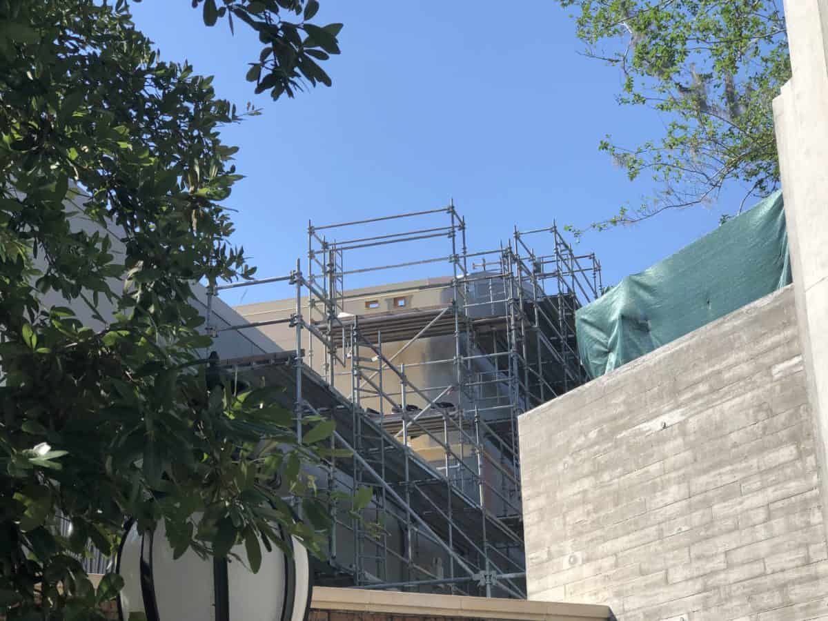 Scaffolding behind Muppet*Vision 3D