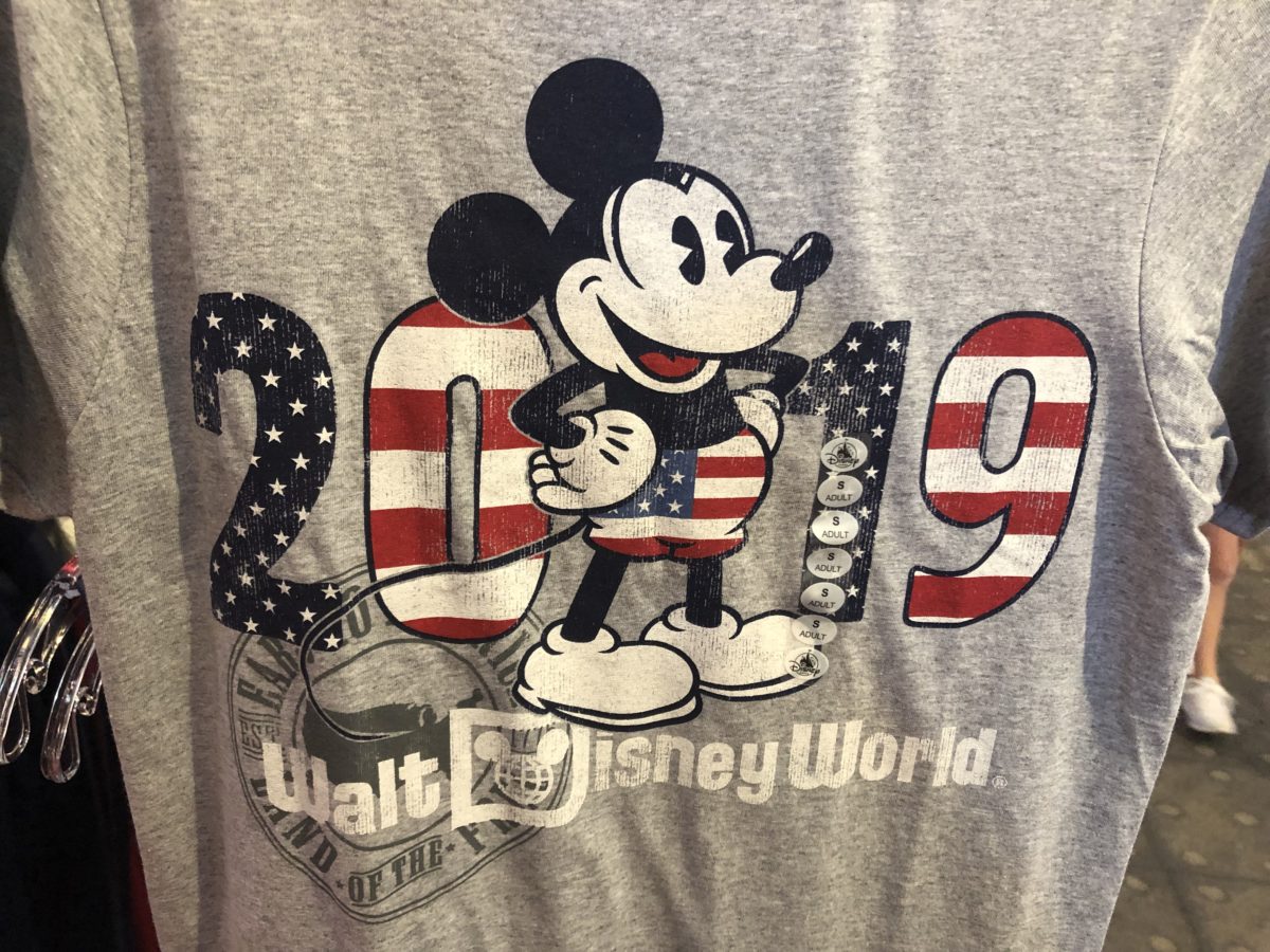 2019 walt disney world patriotic gray tee