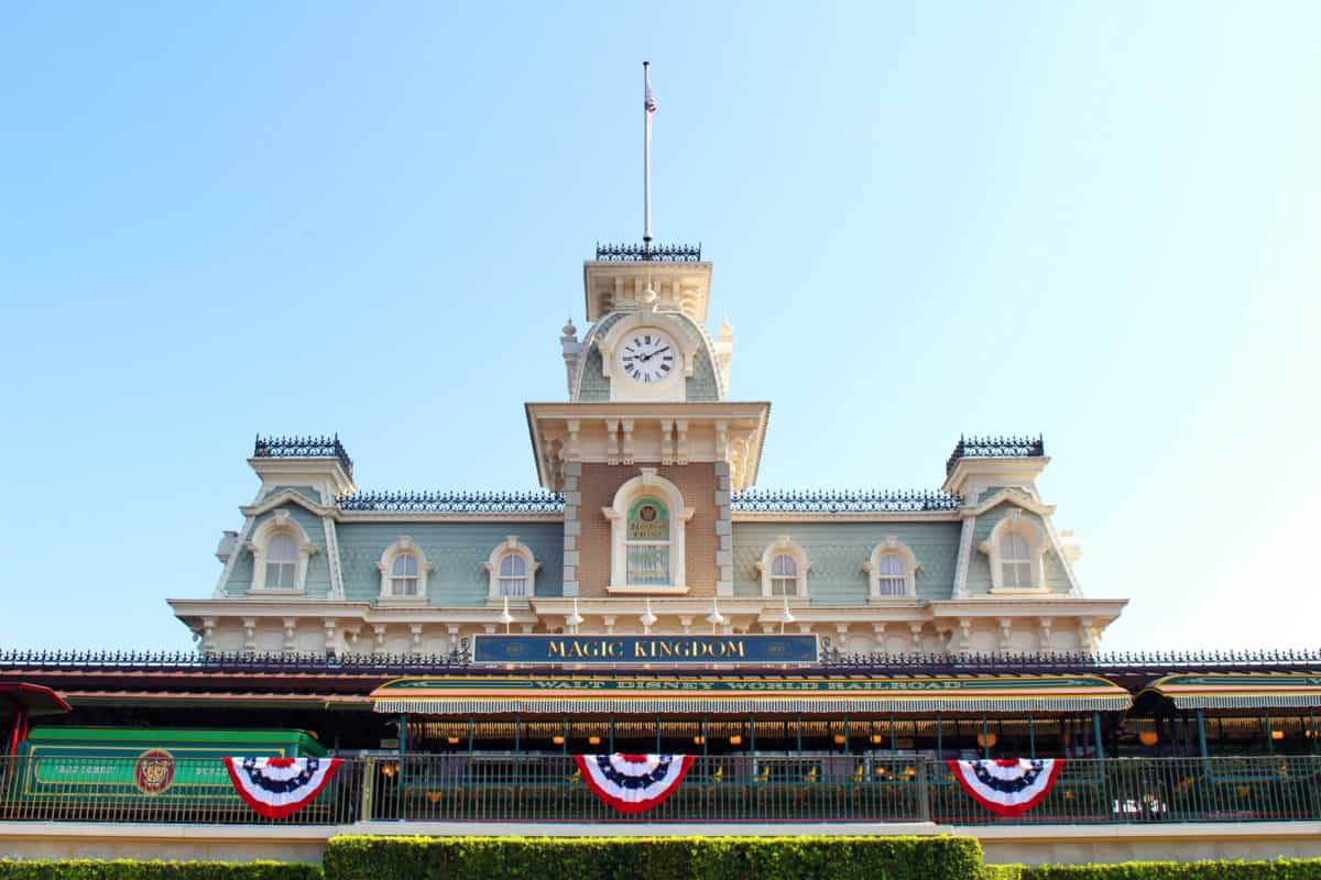 magic kingdom train station