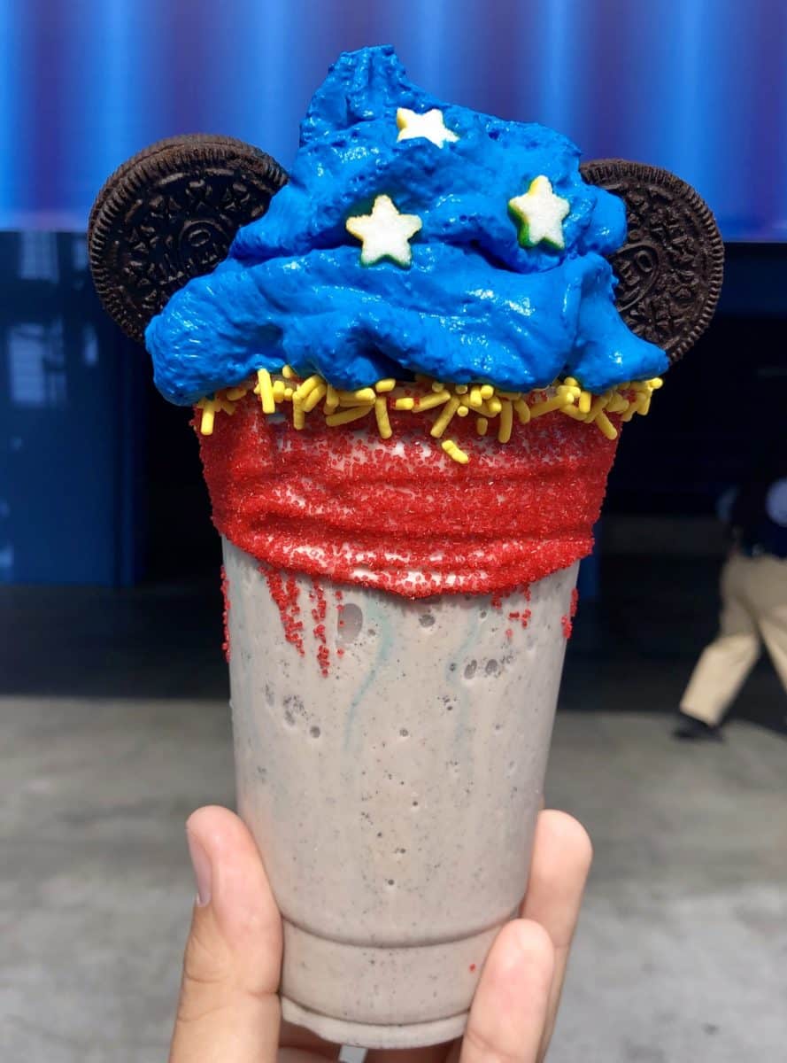 Sorcerer Mickey Shake and LemonBlueberryMagic Cronut Schmoozies Disney California Adventure