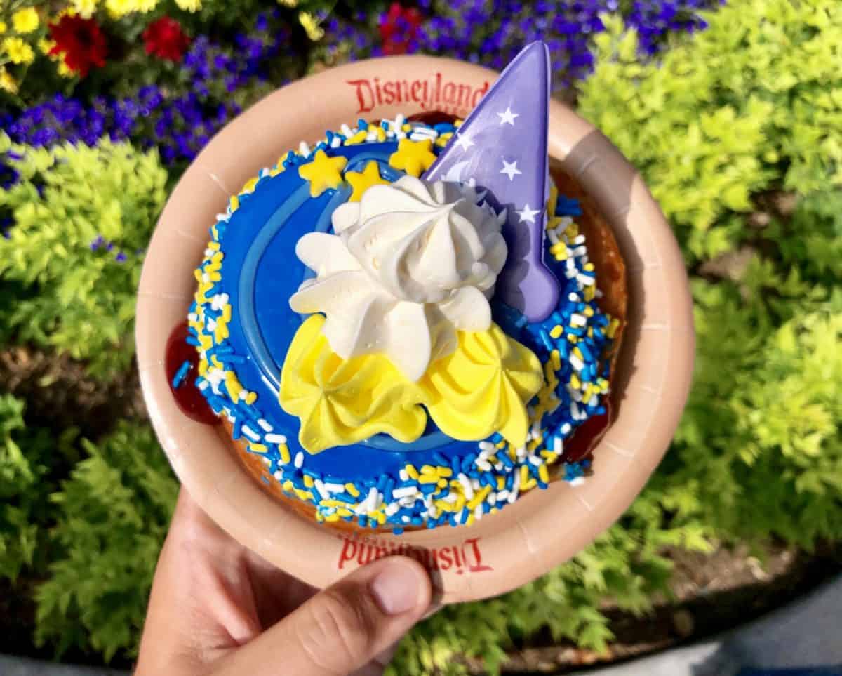 Sorcerer Mickey Shake and LemonBlueberryMagic Cronut Schmoozies Disney California Adventure