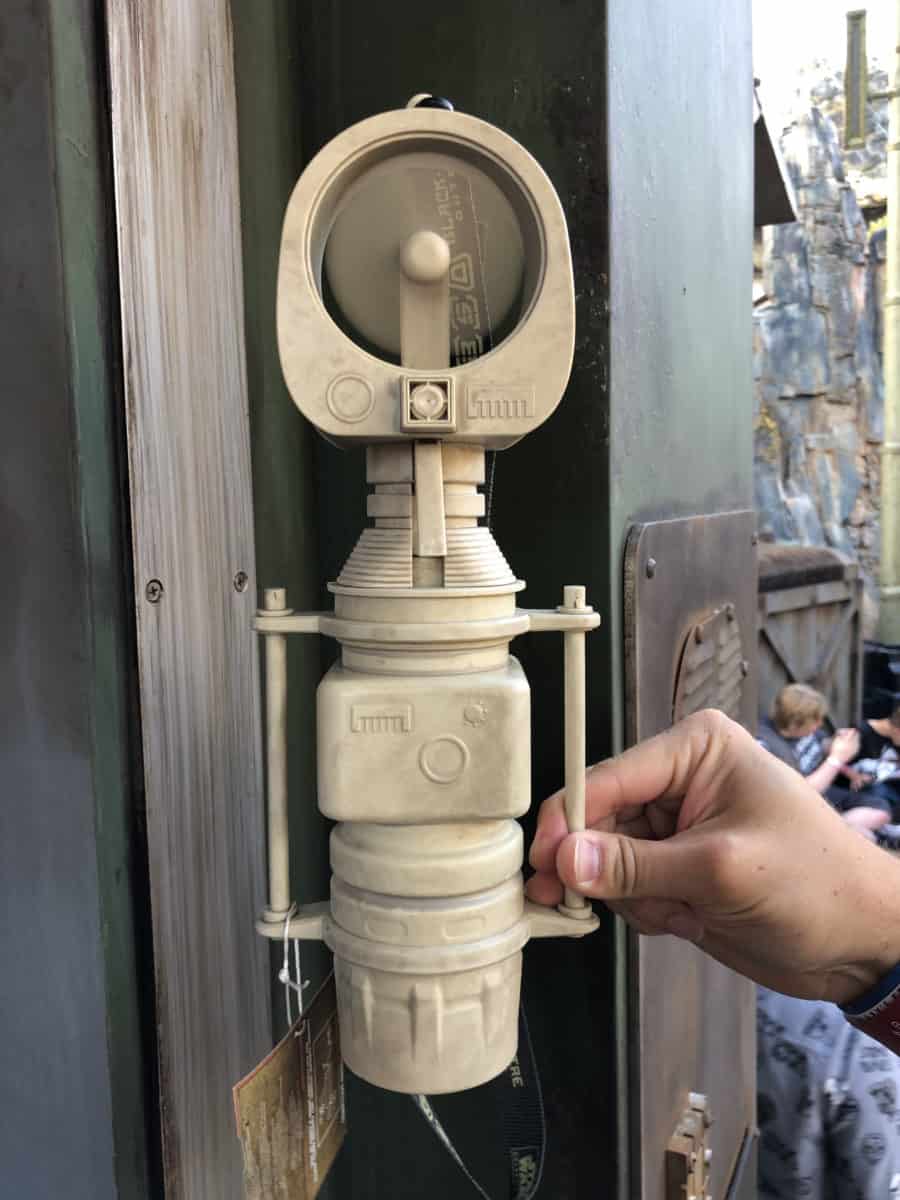 Star Wars: Galaxy's Edge Resistance Supply