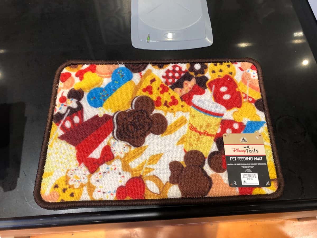 Snack themed pet food mat