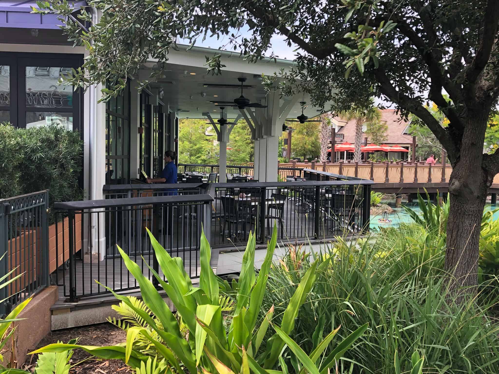 Frontera Cocina Patio Porch