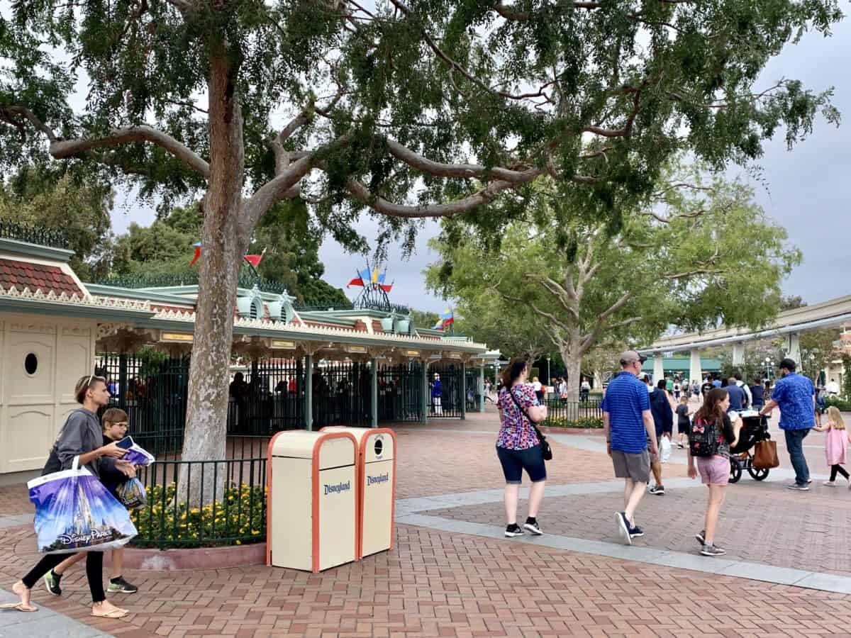 Disneyland Park Photo Report June 26 2019