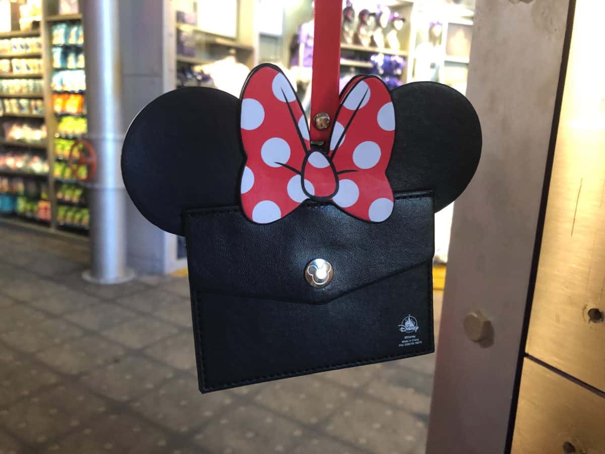 Minnie Mouse ID Holder