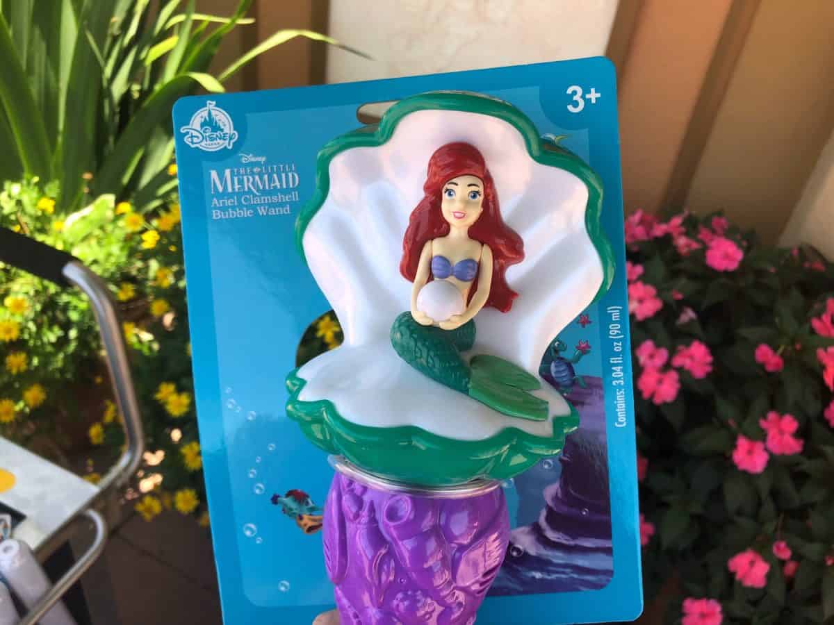 Ariel in Clamshell Bubble Wand