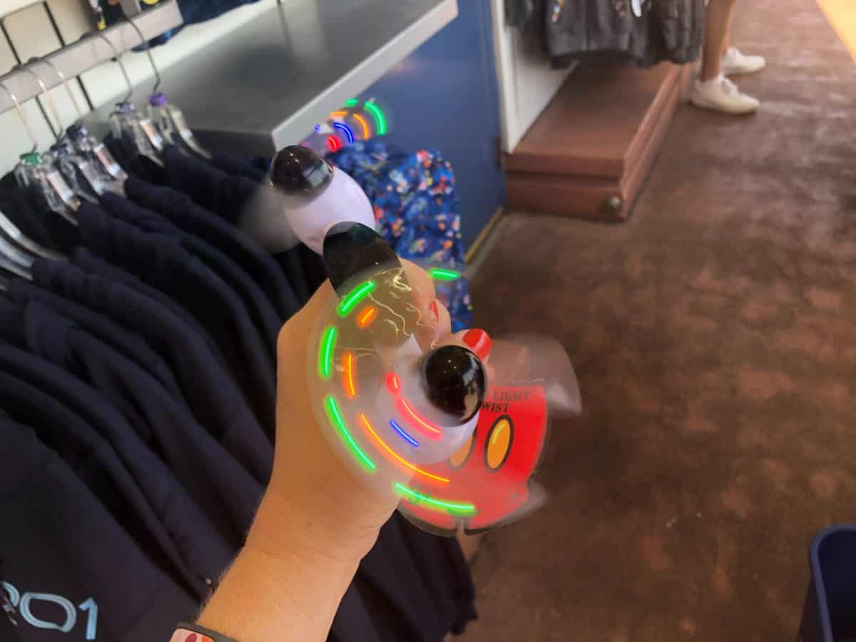 Light patterns on Spiro Light Twist