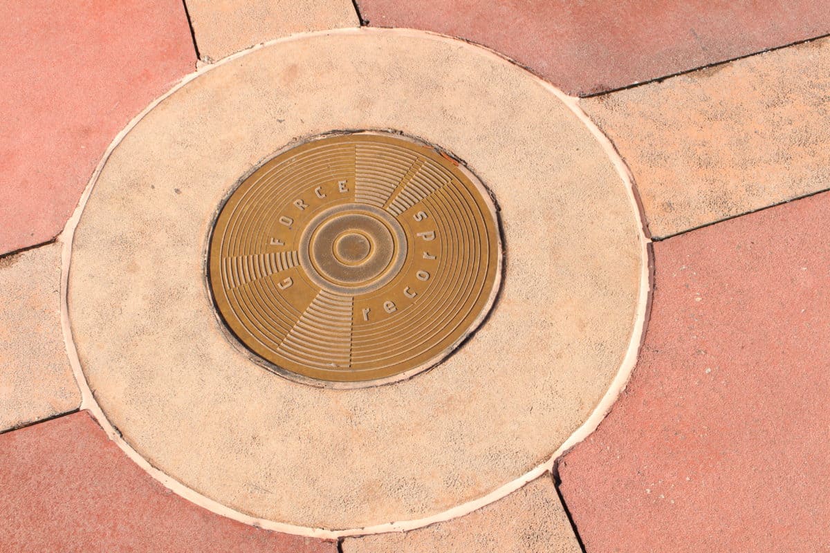 Hollywood Studios rock n roller coaster