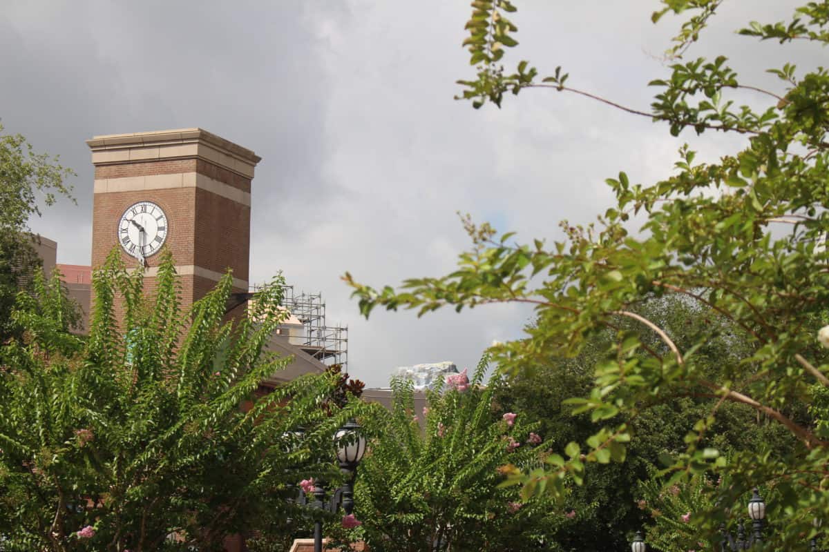 galaxy's edge construction