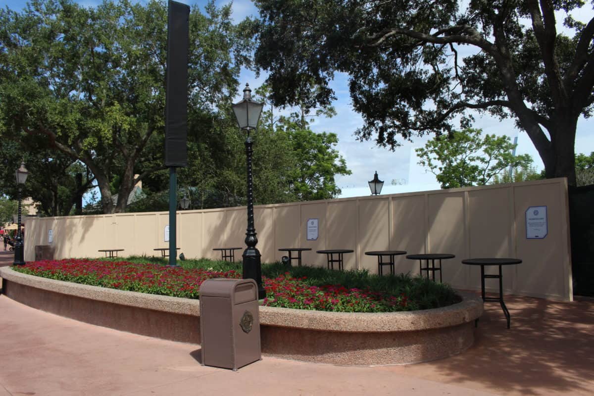 epcot rose walk pathway