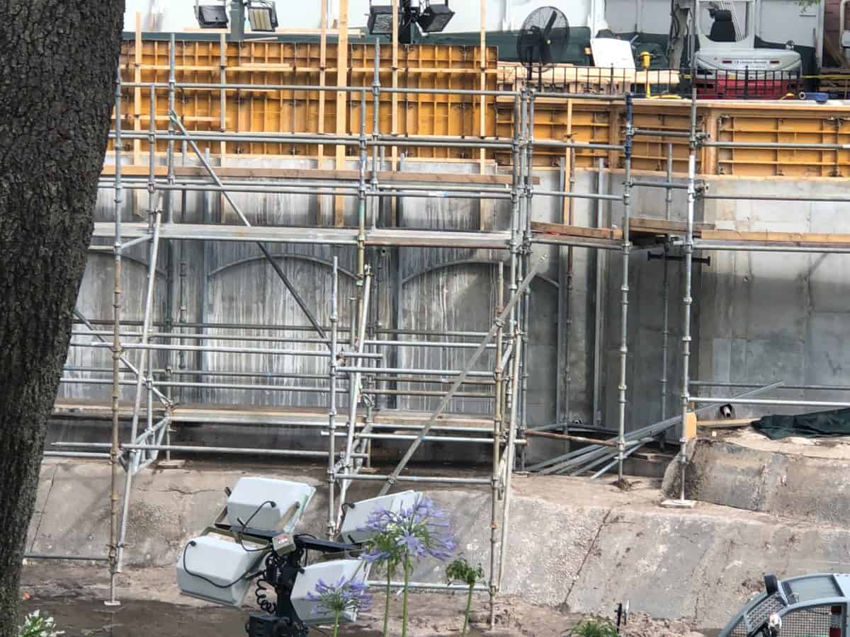 New walls in the moat