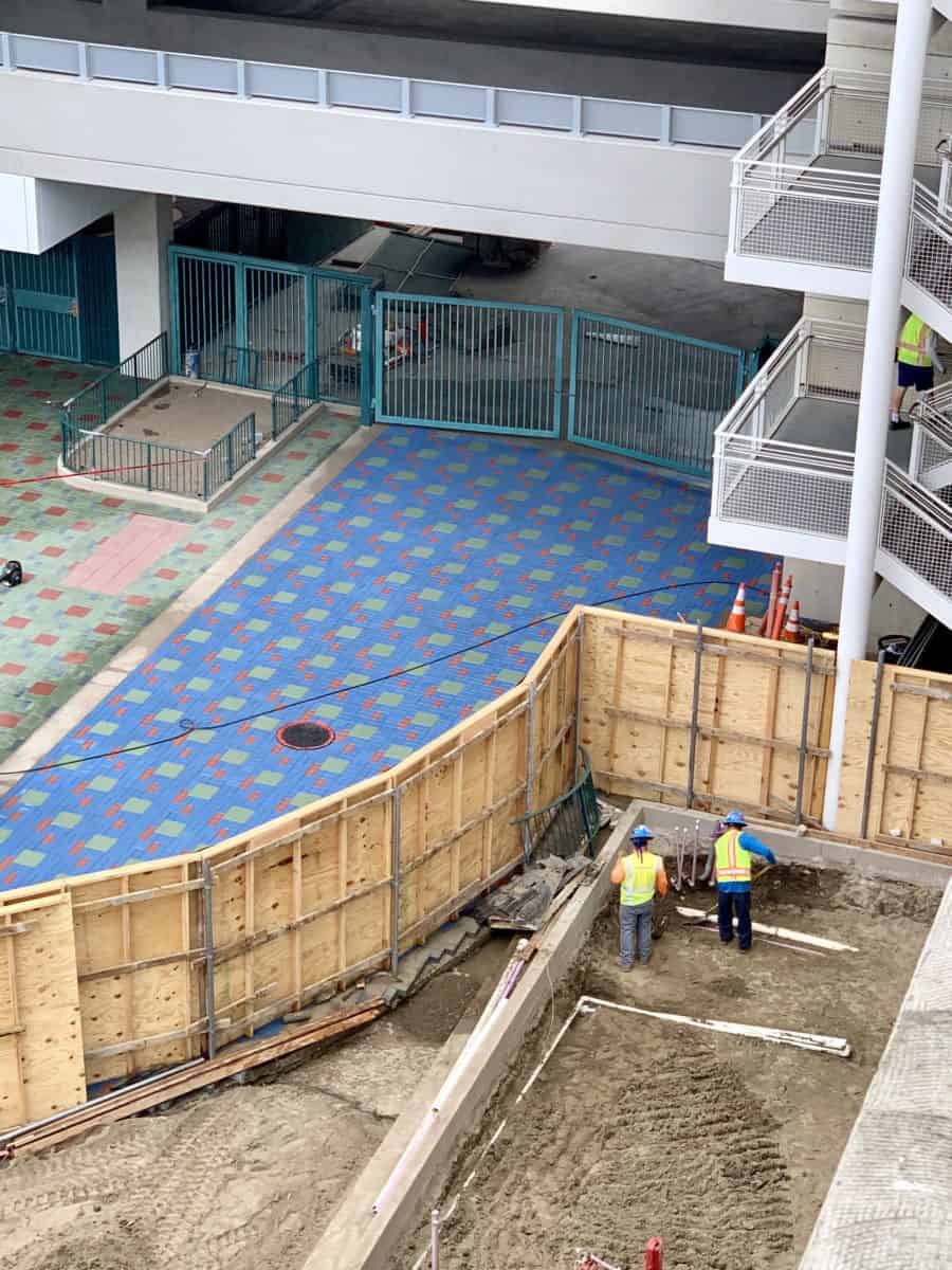Pedestrian Bridge Installation Begins Pixar Pals Parking Structure Disneyland Resort 