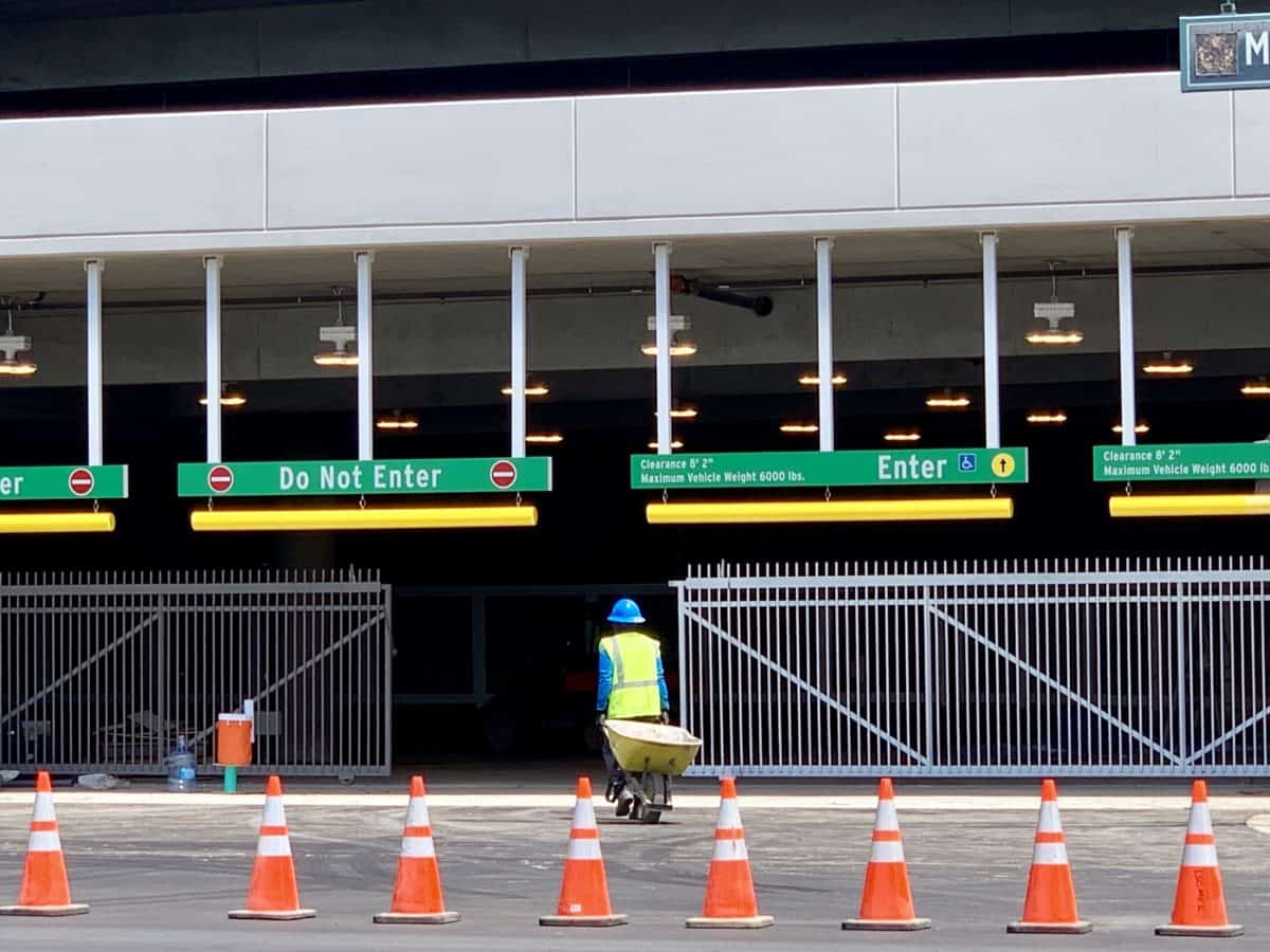 Pedestrian Bridge Installation Begins Pixar Pals Parking Structure Disneyland Resort 