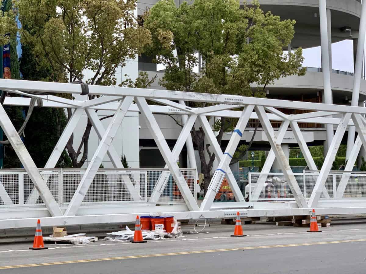 Pedestrian Bridge Installation Begins Pixar Pals Parking Structure Disneyland Resort 
