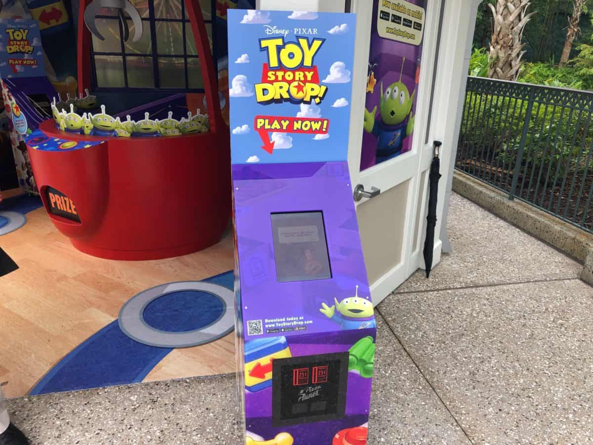 Arcade machine facade for the demo