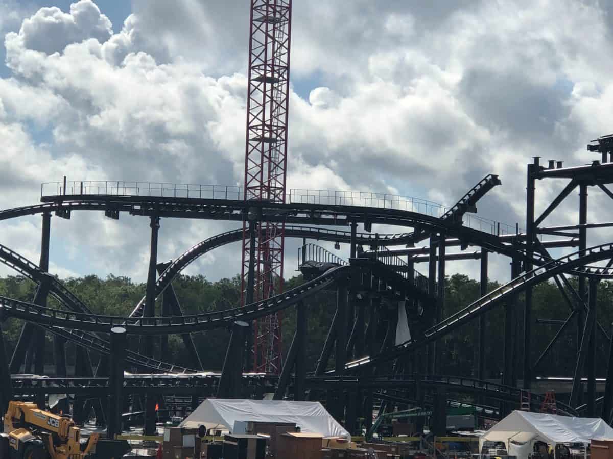 Tron Track, dips and curves