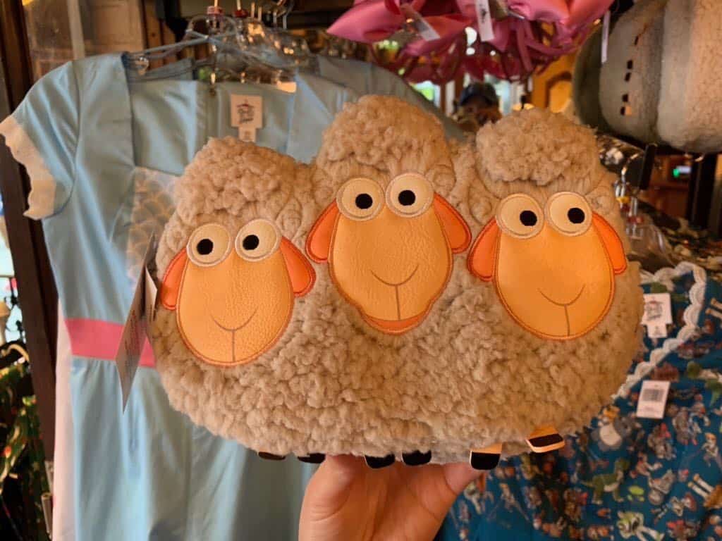 Toy Story Bo Peep Sheep Loungefly Purse Le Bat en Rouge Disneyland