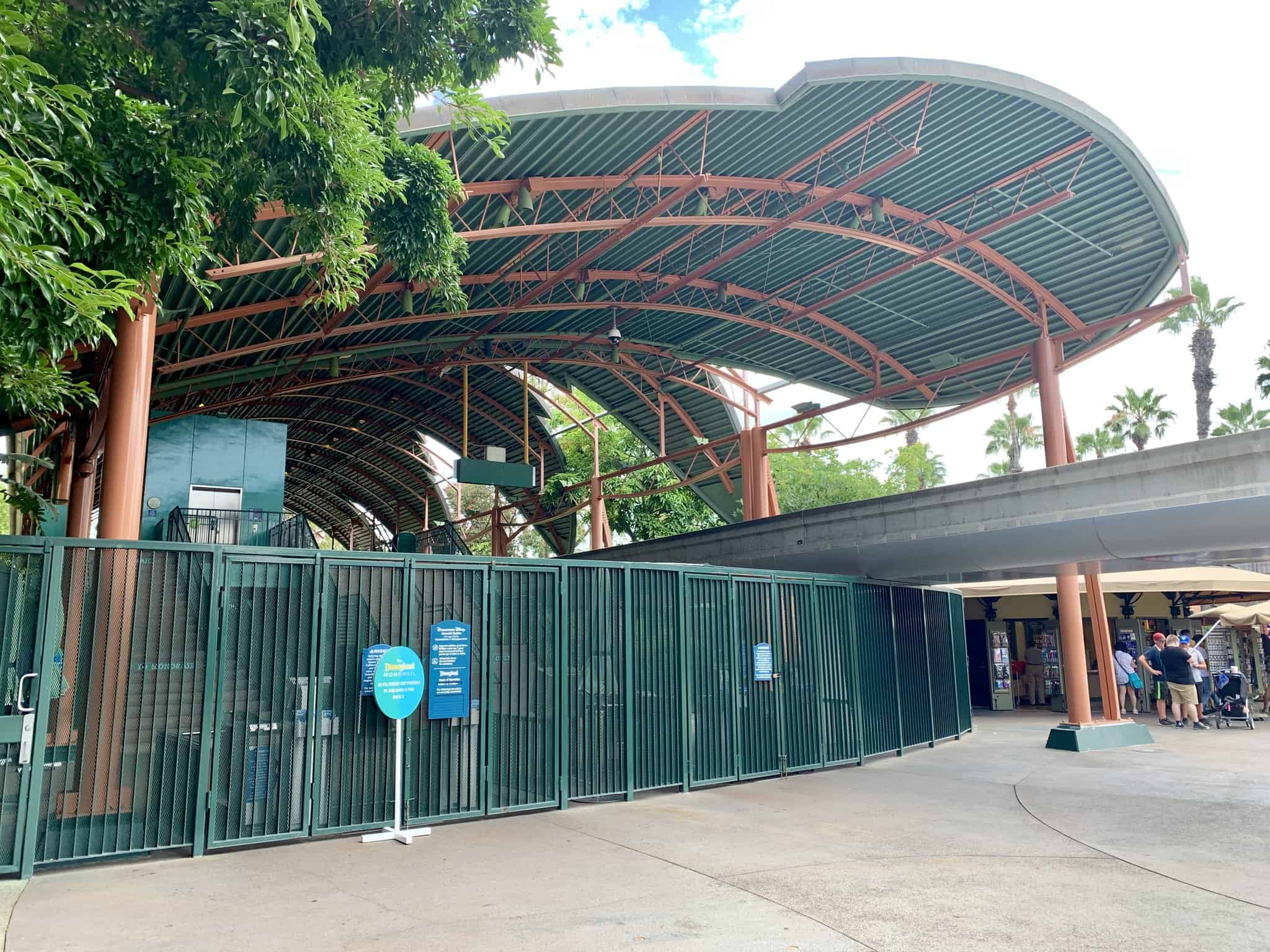 Disneyland Monorail Reduced Hours Disneyland Resort