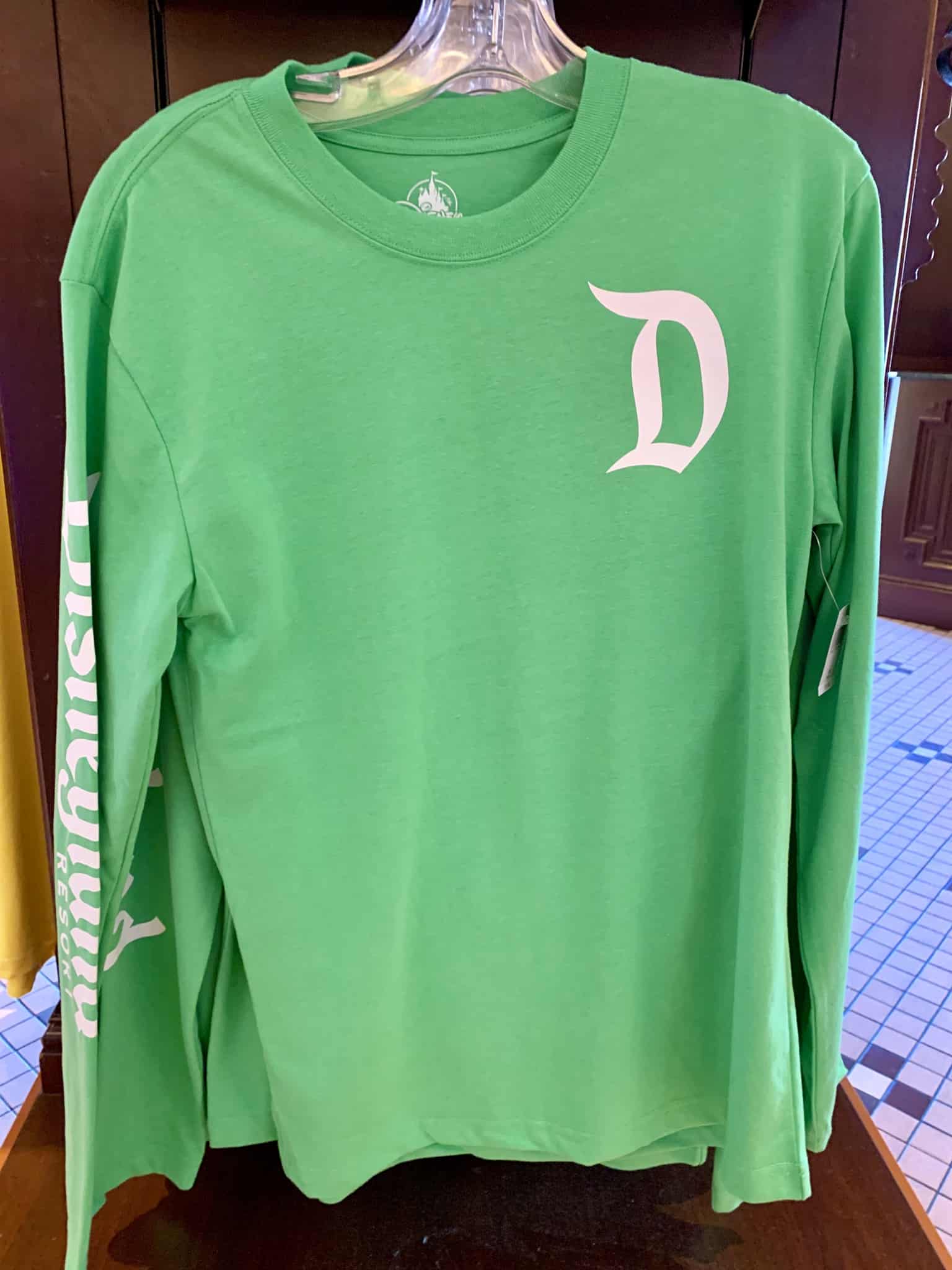 Disneyland Park Photo Report July 20 2019 Park Crowds, Buttons, and More 