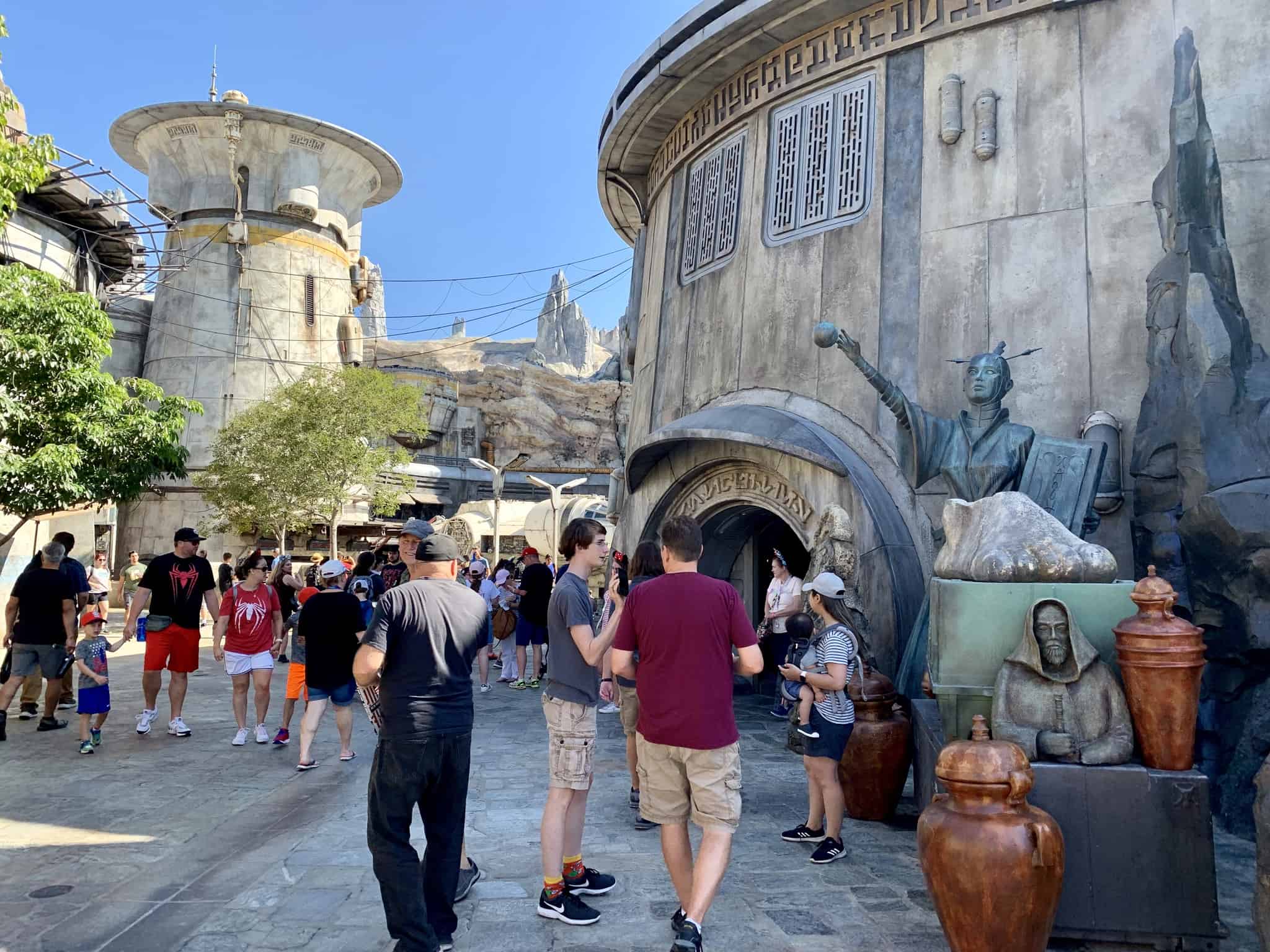 Disneyland Park Photo Report Summer Crowds July 9 2019