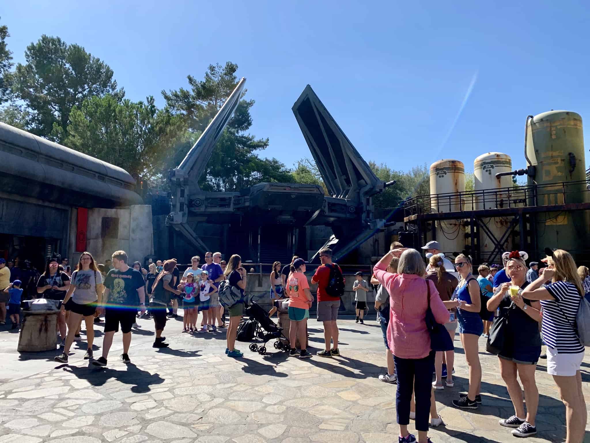 Disneyland Park Photo Report Summer Crowds July 9 2019