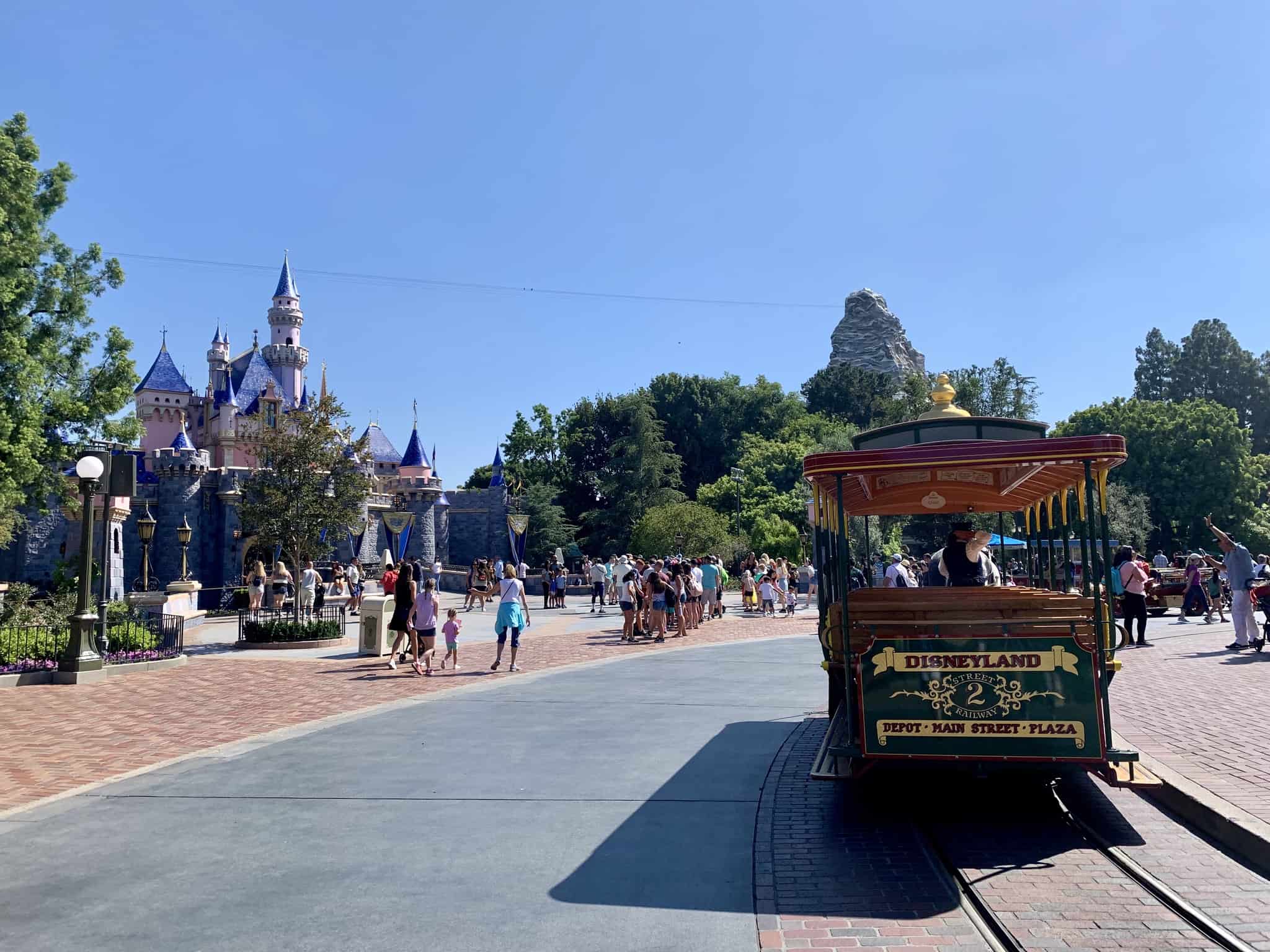 Disneyland Park Photo Report Summer Crowds July 9 2019