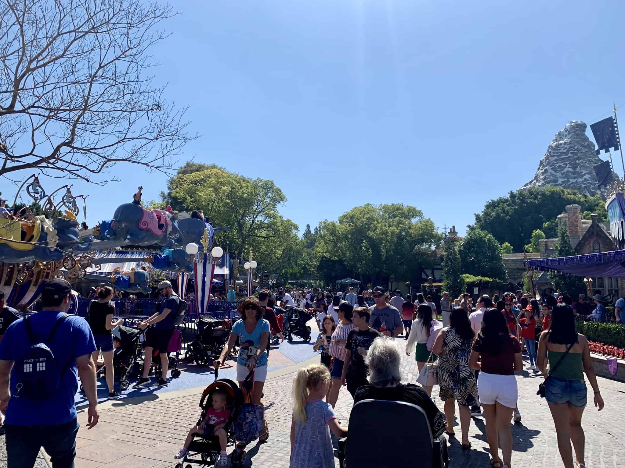 Disneyland Park Photo Report Summer Crowds July 9 2019