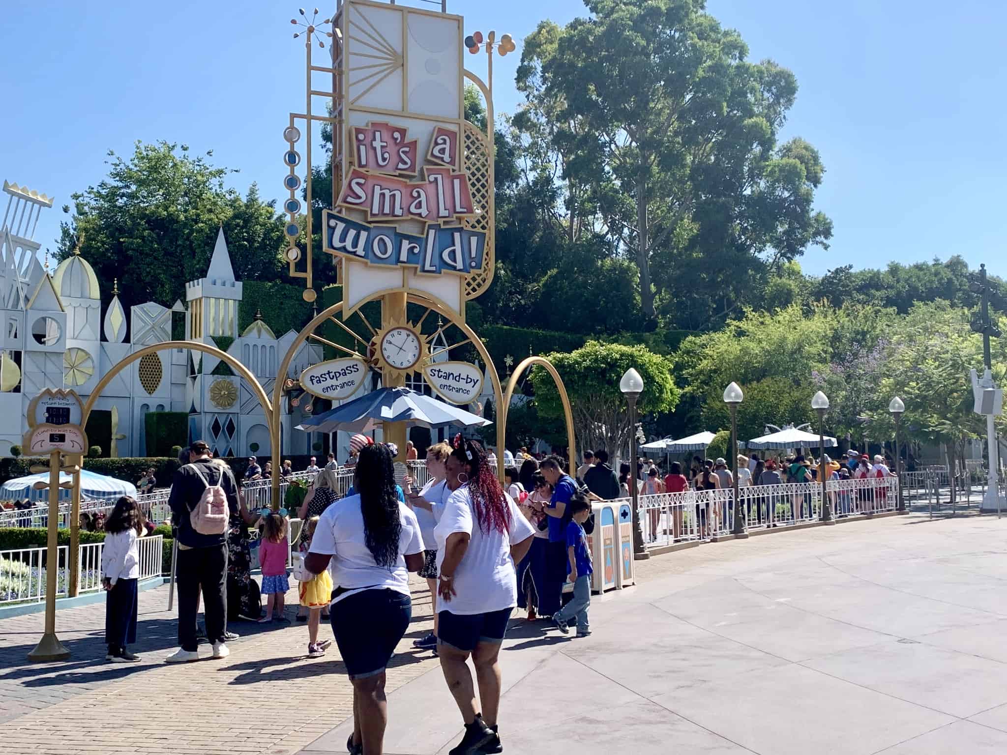 Disneyland Park Photo Report Summer Crowds July 9 2019