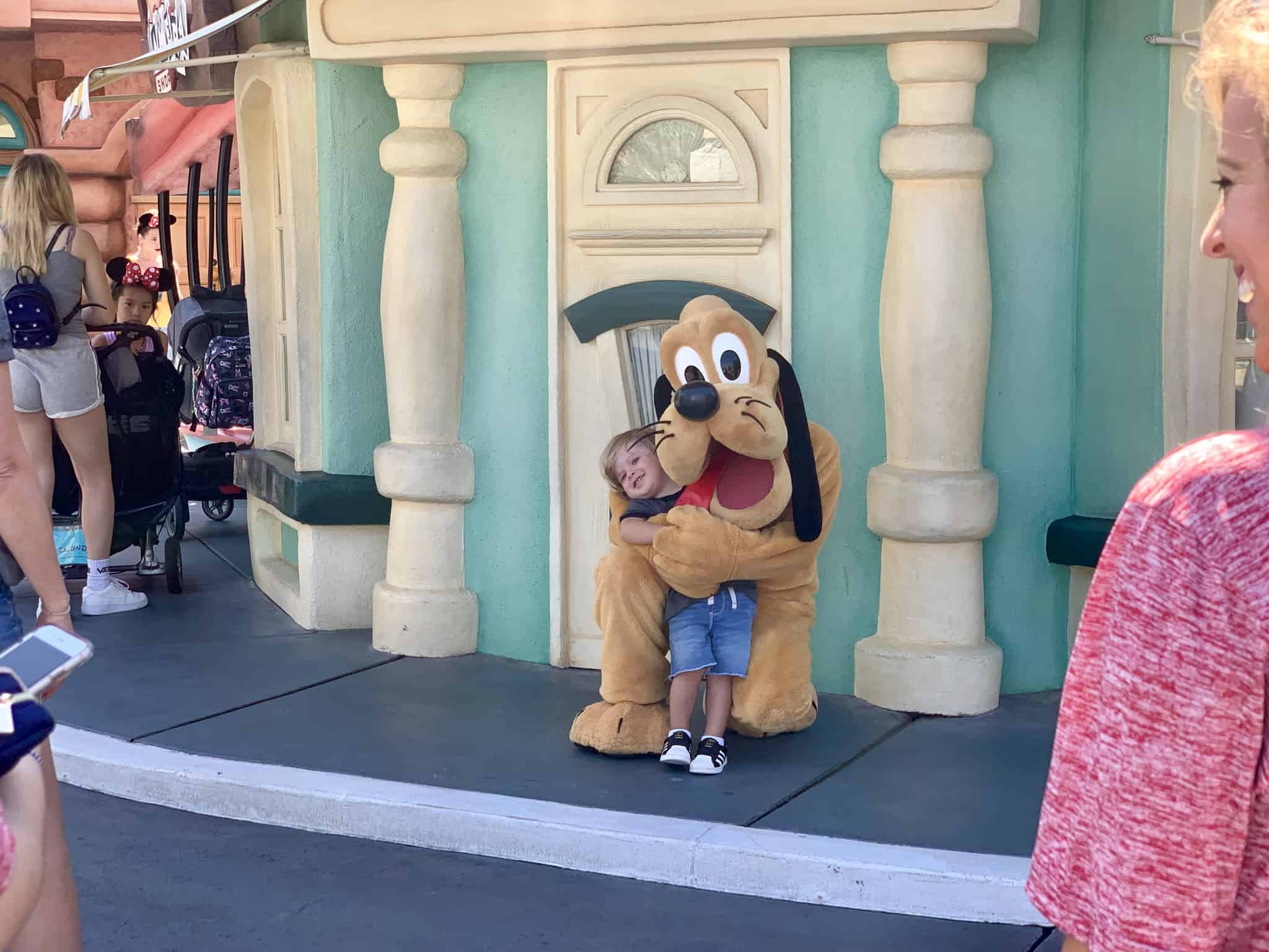 Disneyland Park Photo Report Summer Crowds July 9 2019