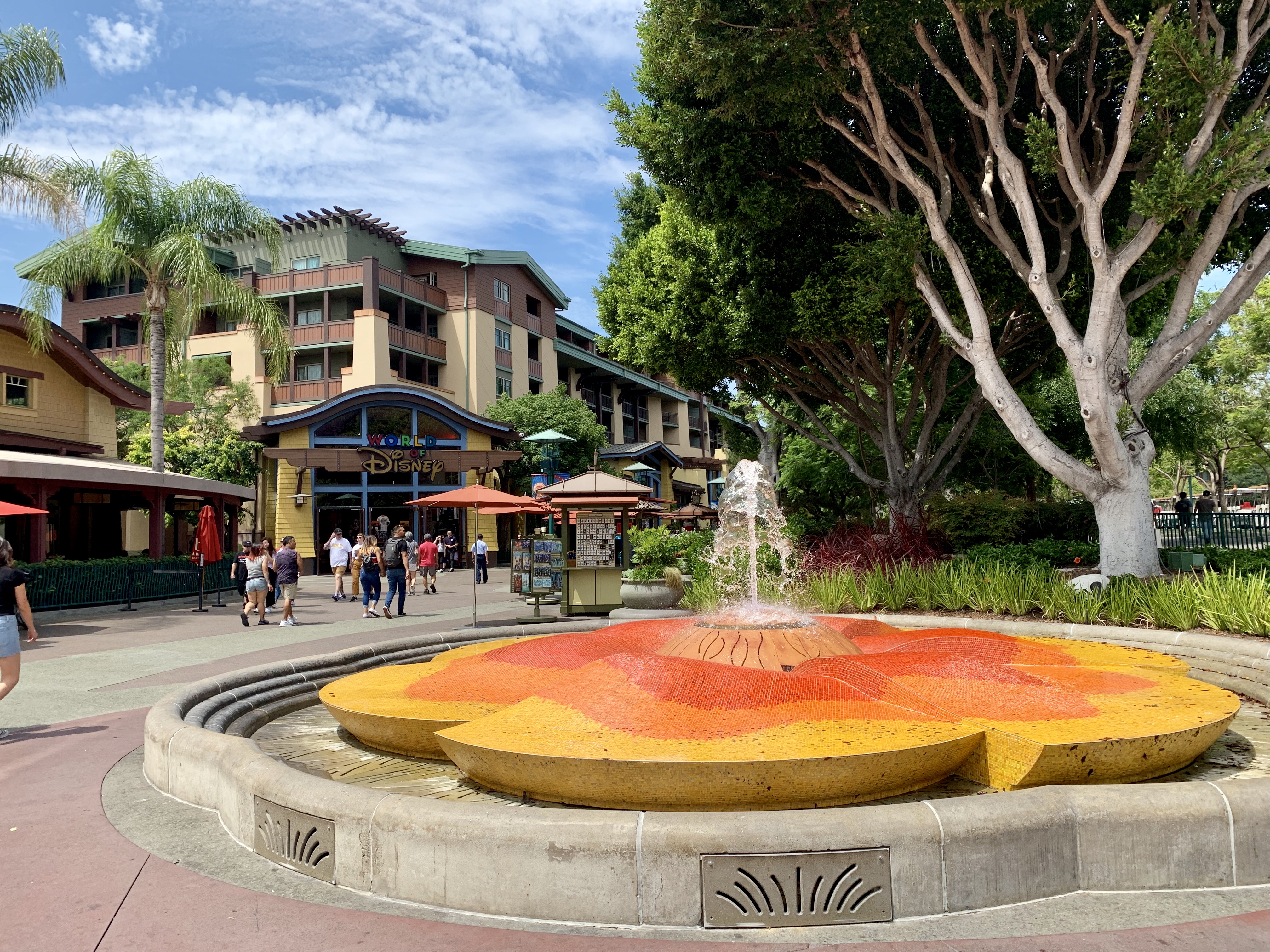 Downtown Disney Photo Report July 23