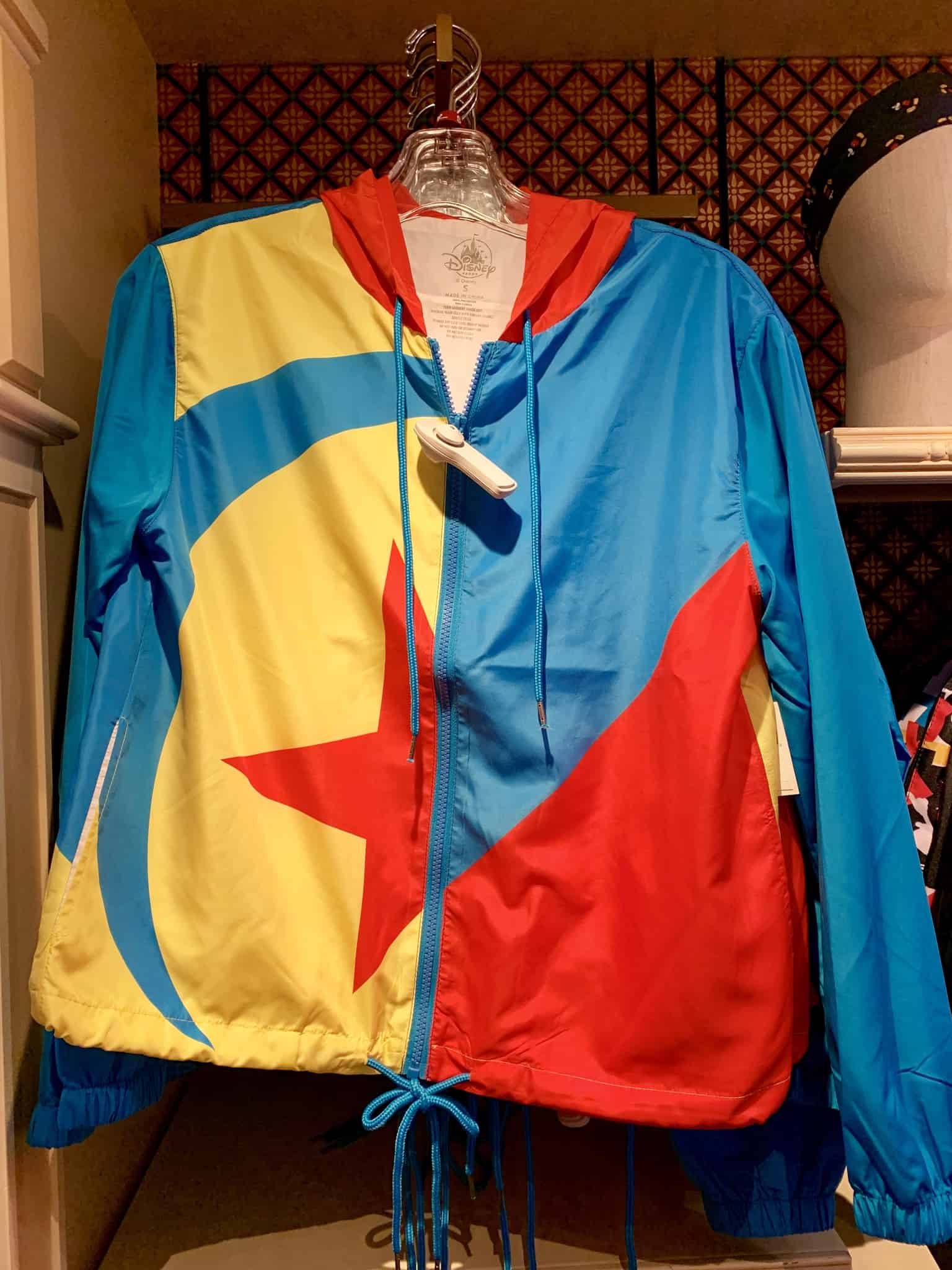 Fantasyland, Attractions, Pixar Windbreakers Disneyland Resort
