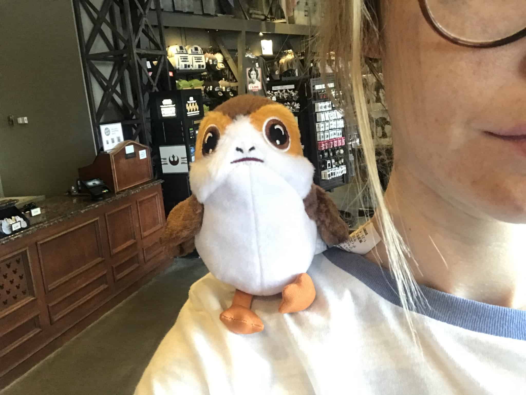 shoulder porg