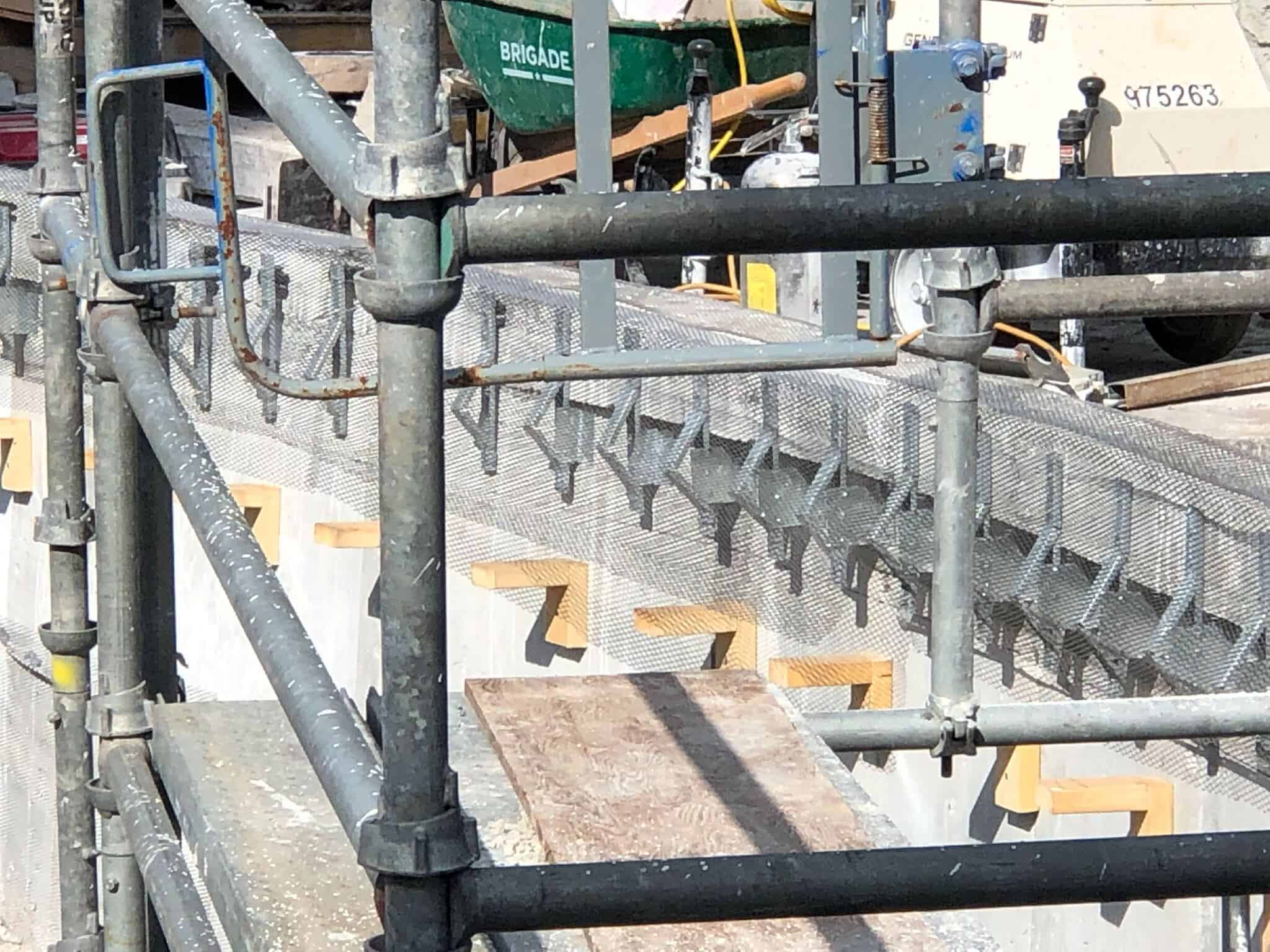 Castle Pathway Brackets with mesh