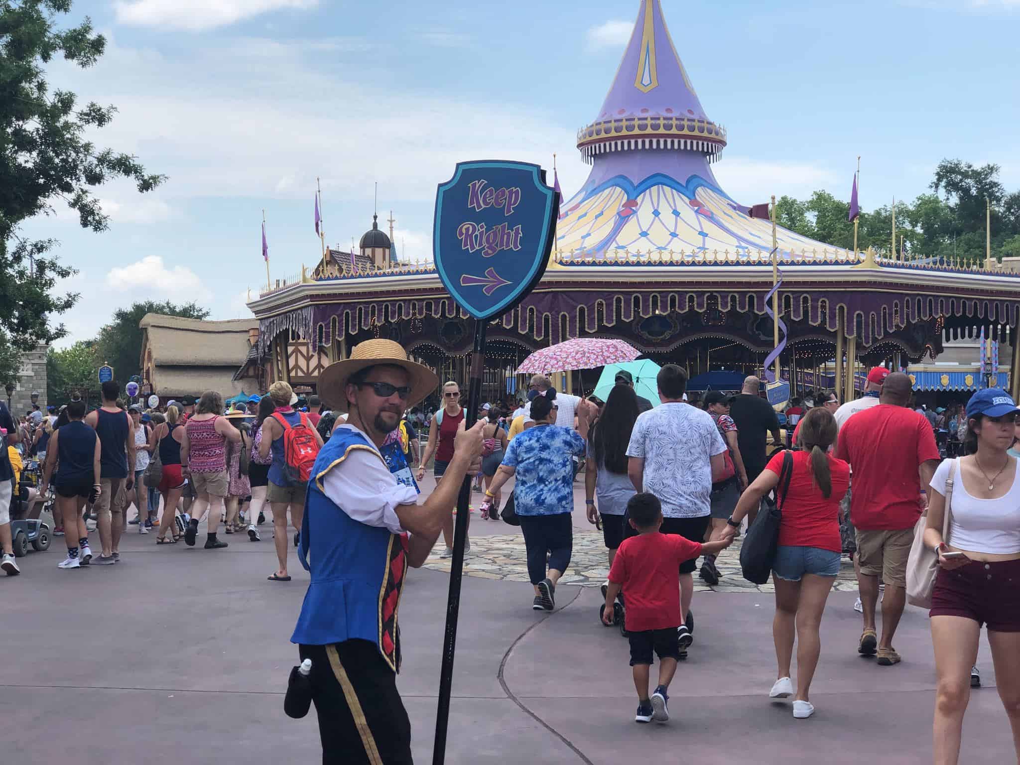 Stay Right Cast Member Sign