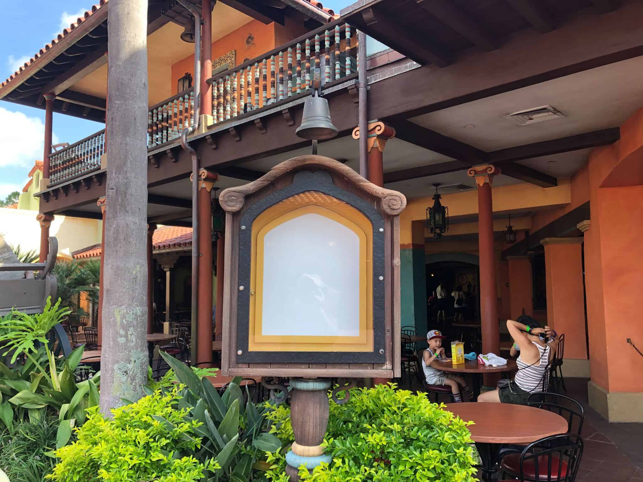 Tortuga Tavern still doesn't have a menu outside