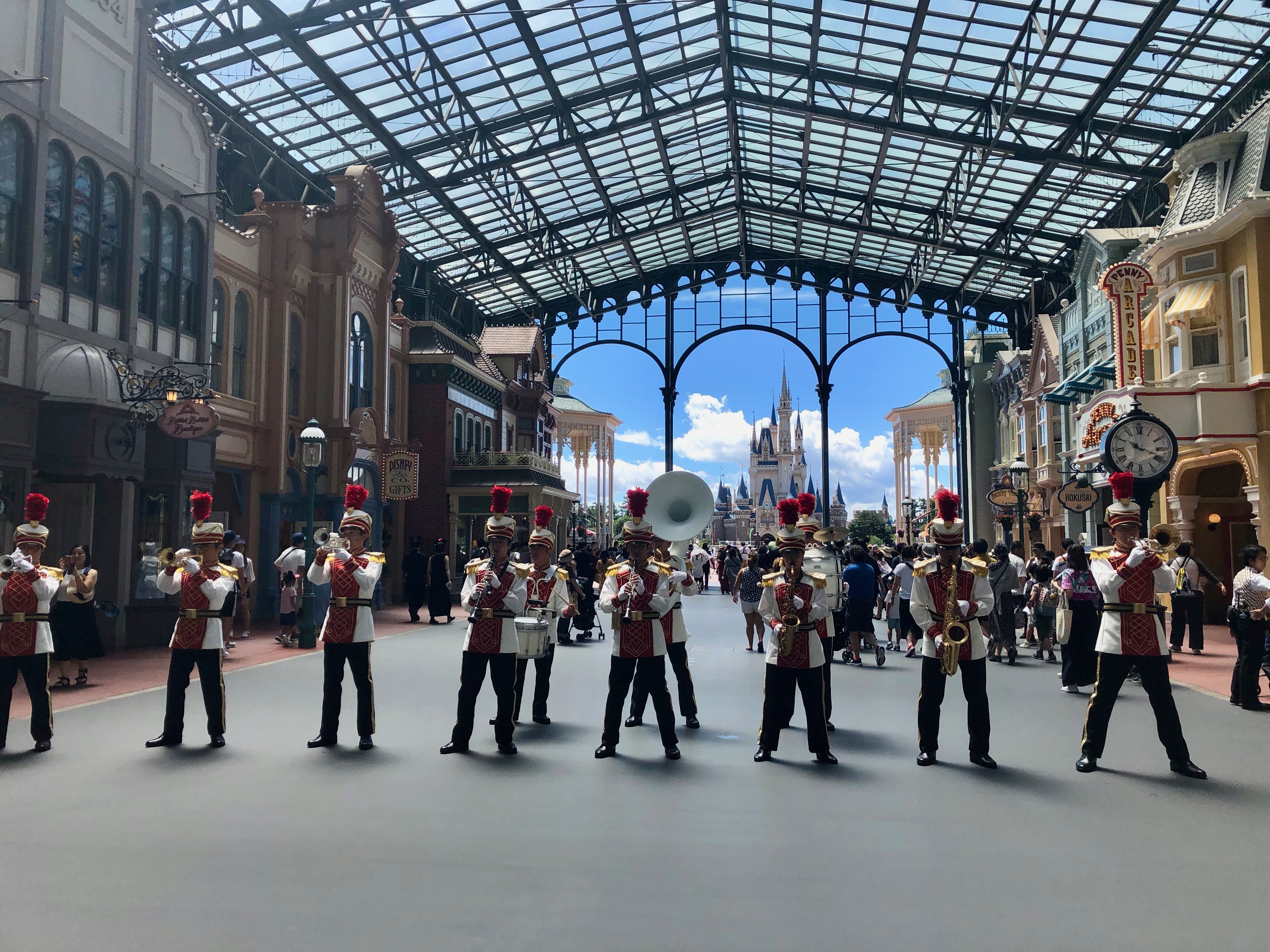 Tokyo Disneyland Band