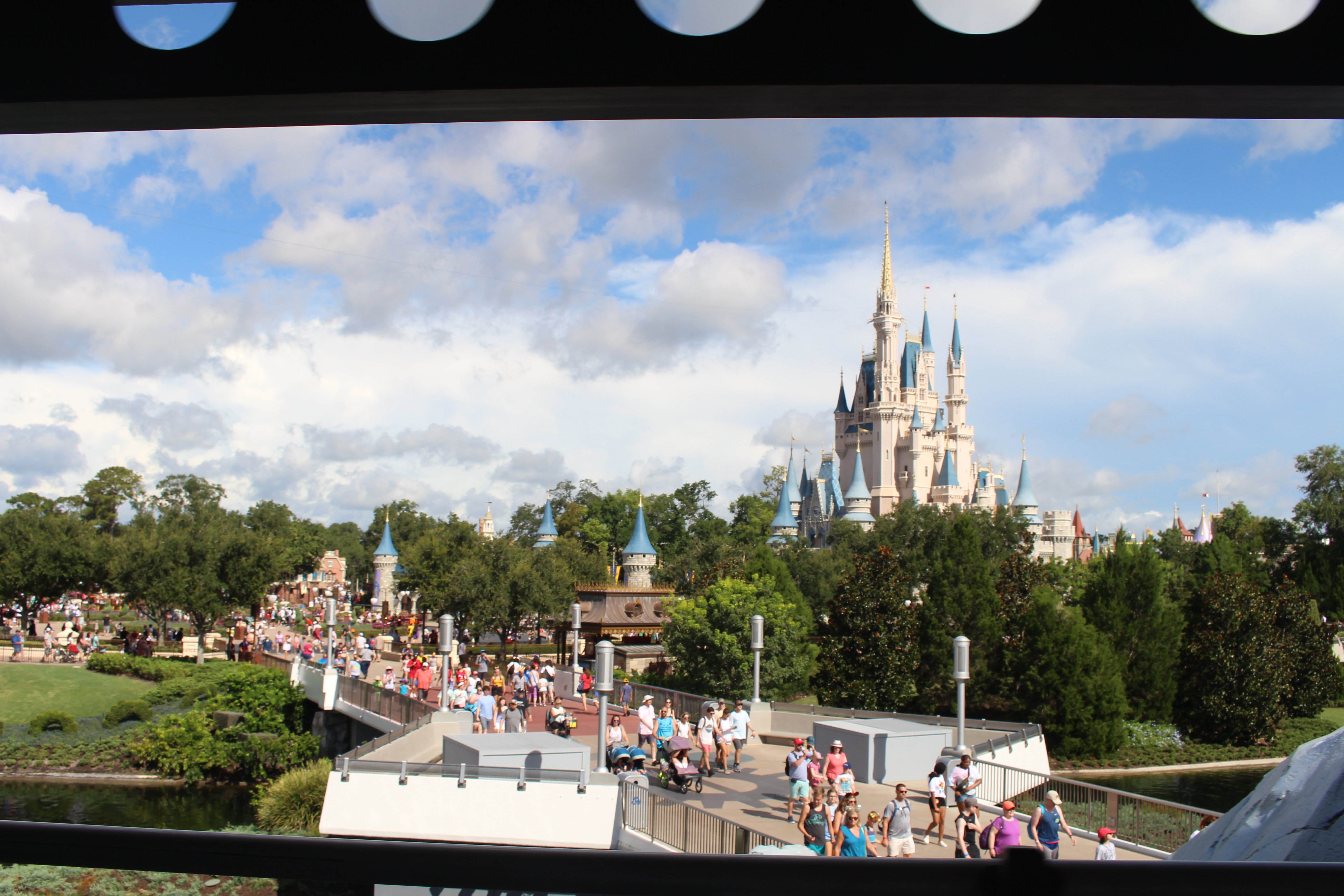 tomorrowland bridge