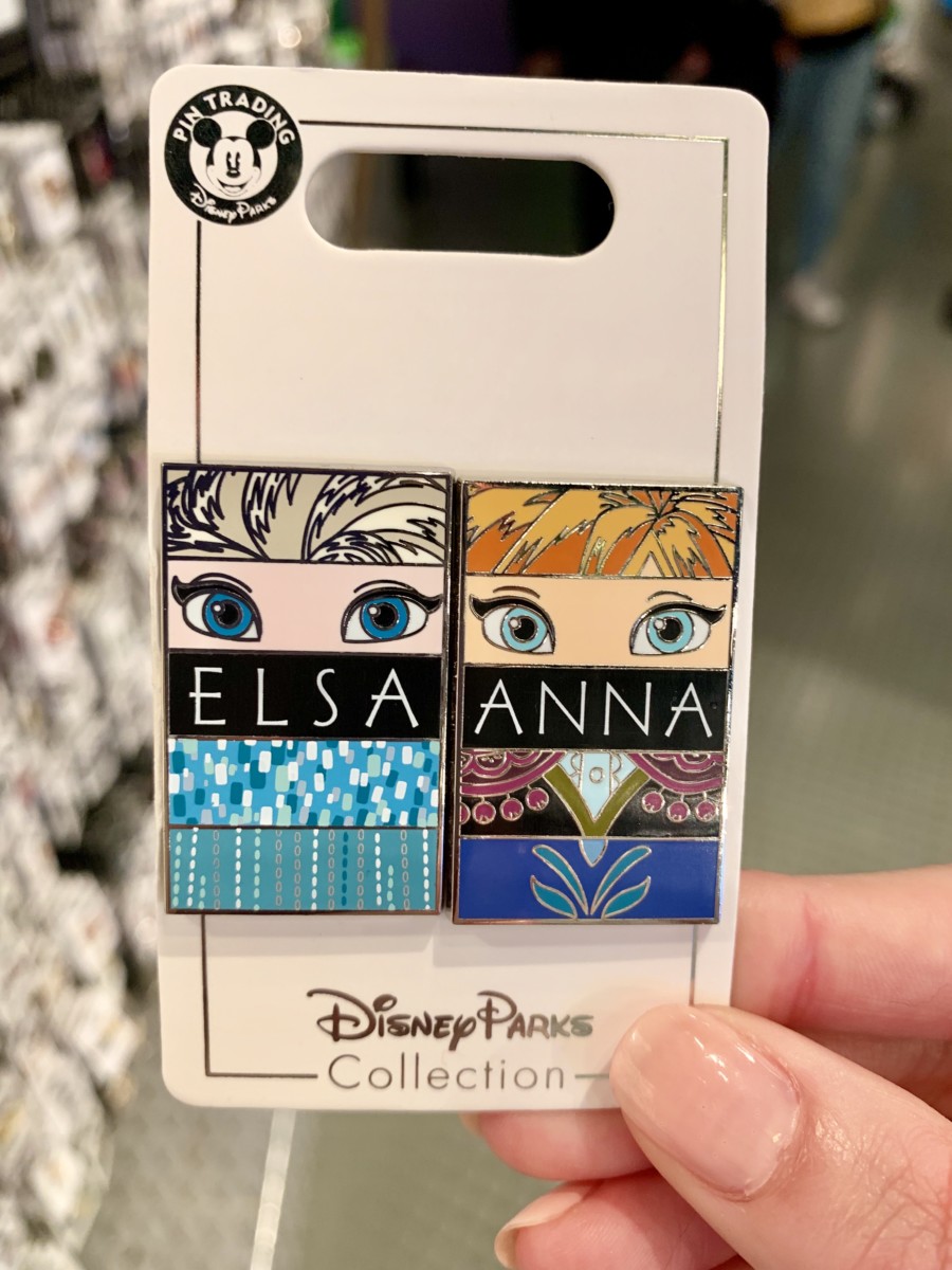 Disneyland Photo Report Frozen Pins Star Wars: Galaxy's Edge Crowds and More August 7 2019