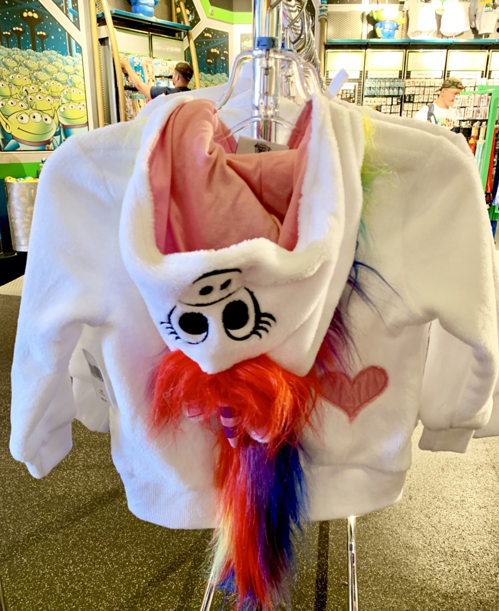 Disneyland Photo Report Frozen Pins Star Wars: Galaxy's Edge Crowds and More August 7 2019