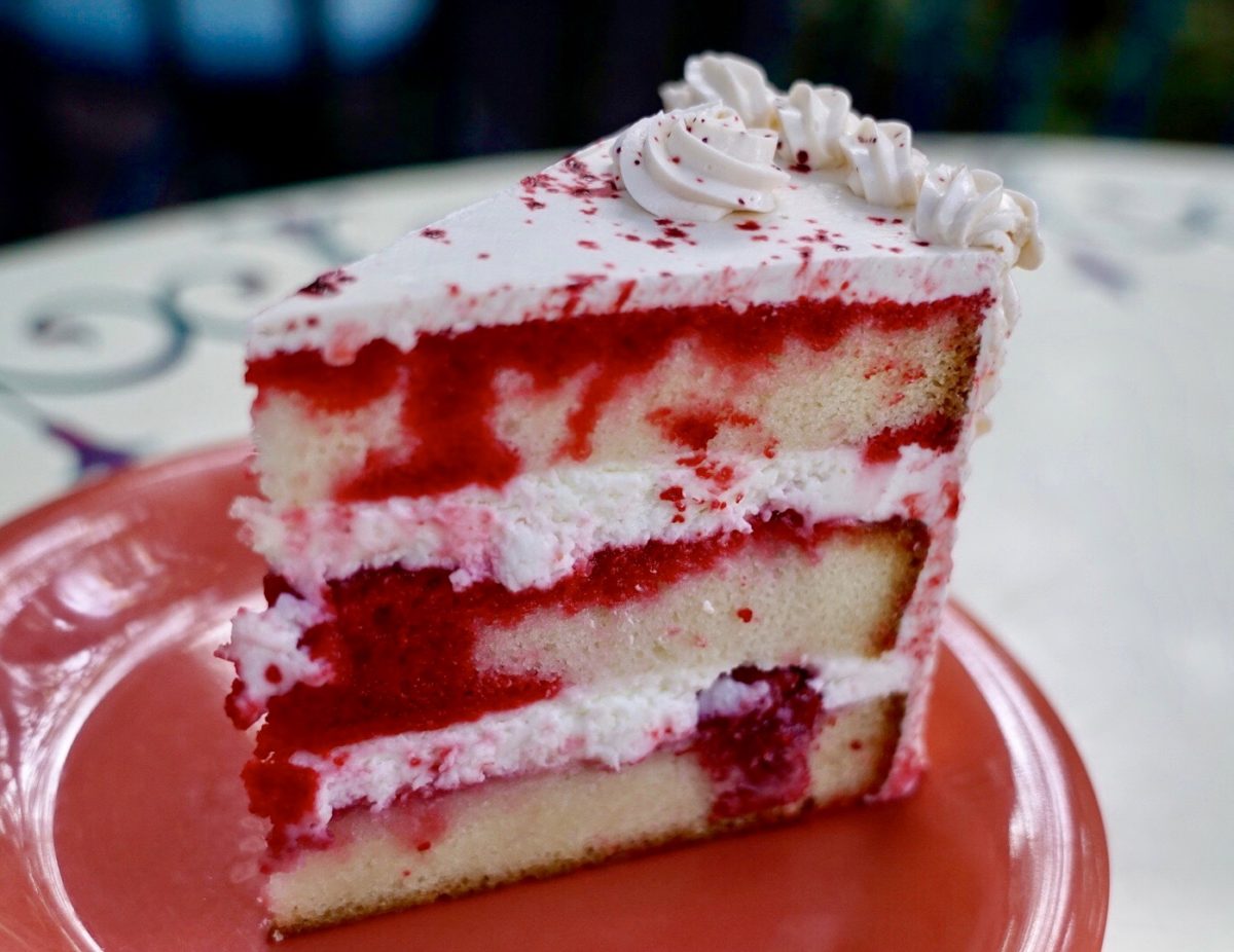 The Wedding Cake French Market Haunted Mansion 50th Anniversary Disneyland 