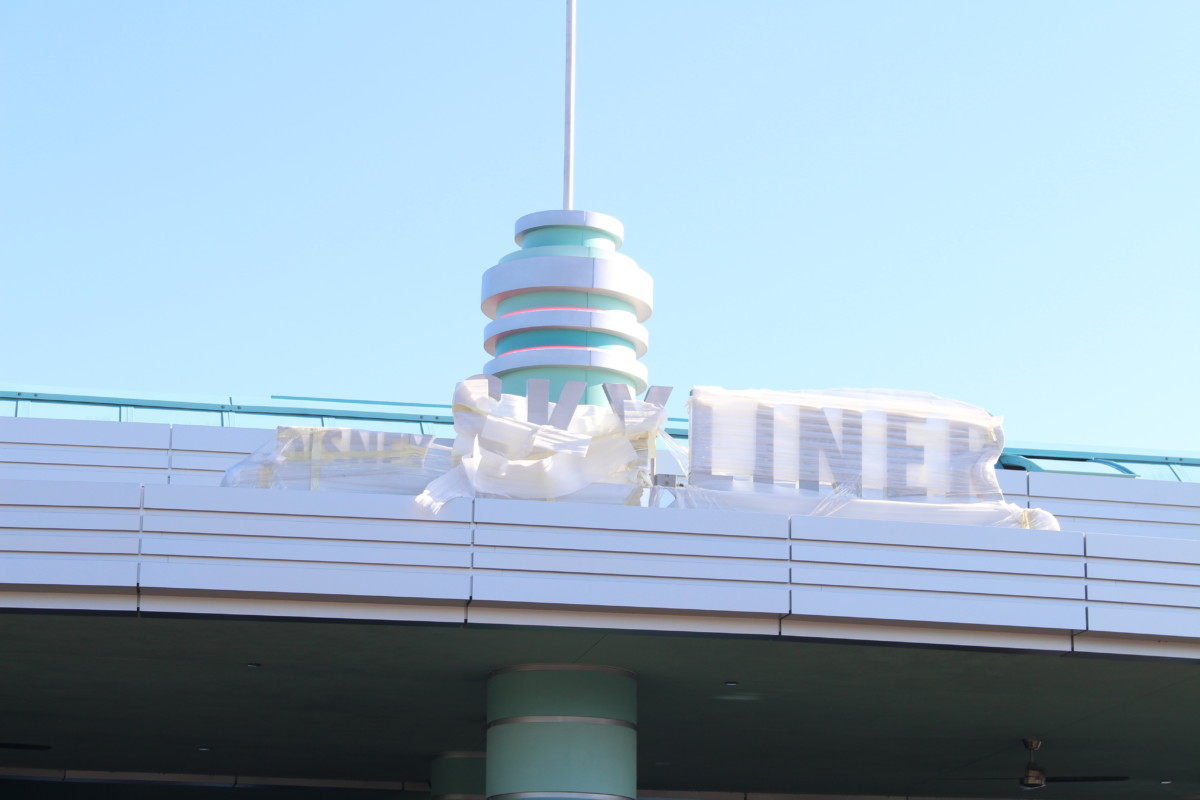 Hollywood Studios skyliner