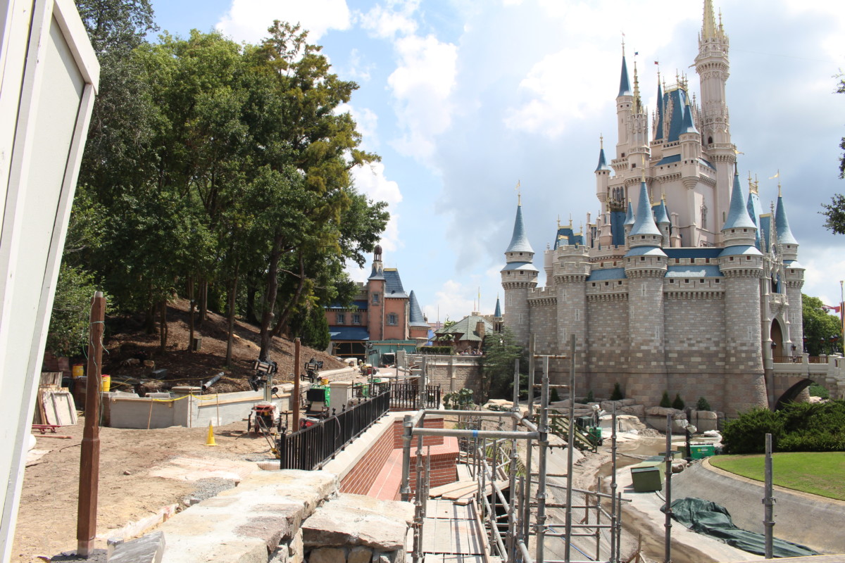 Cinderella Castle pathway